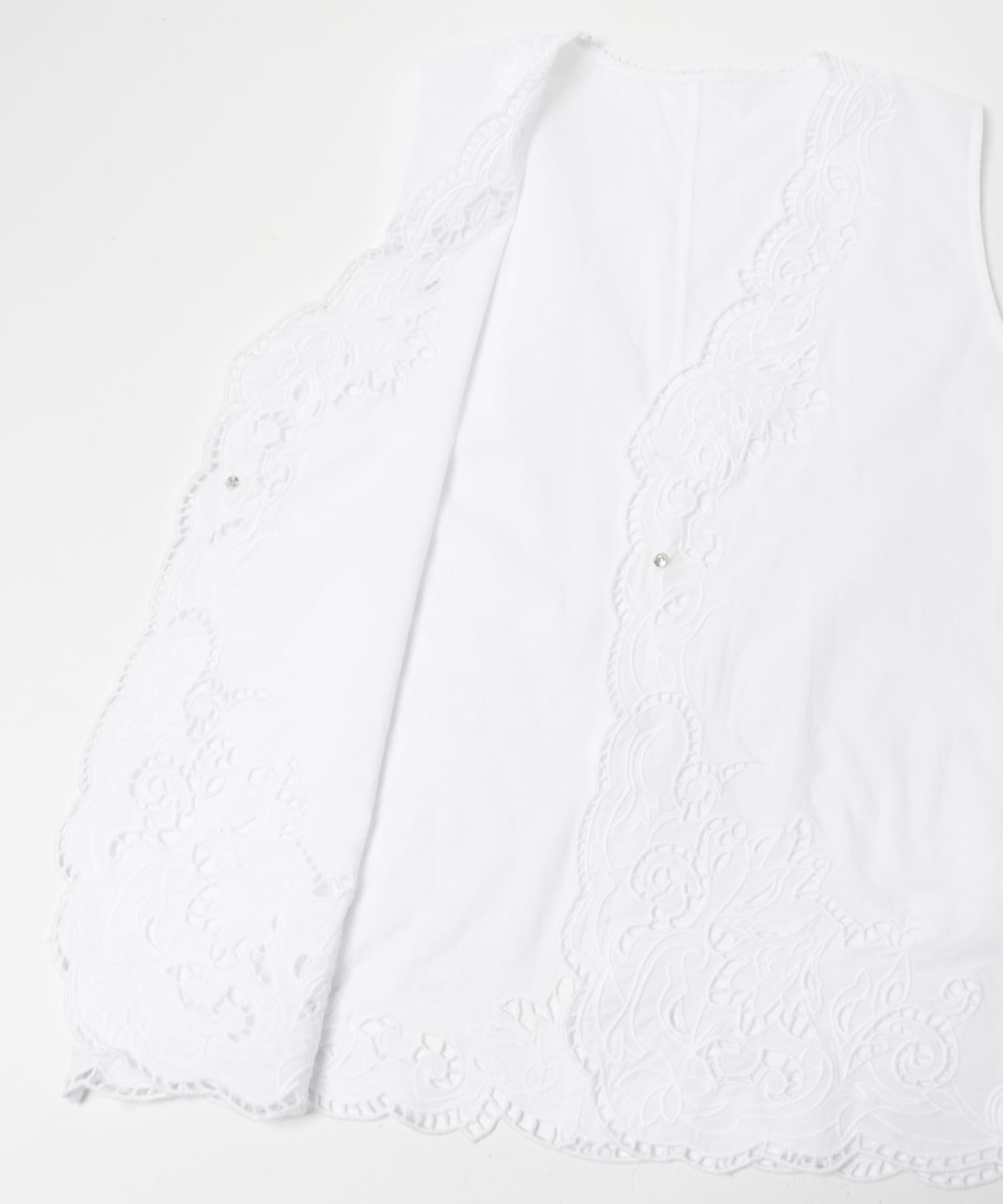 カットワーク刺繍ジレ WHITE Free