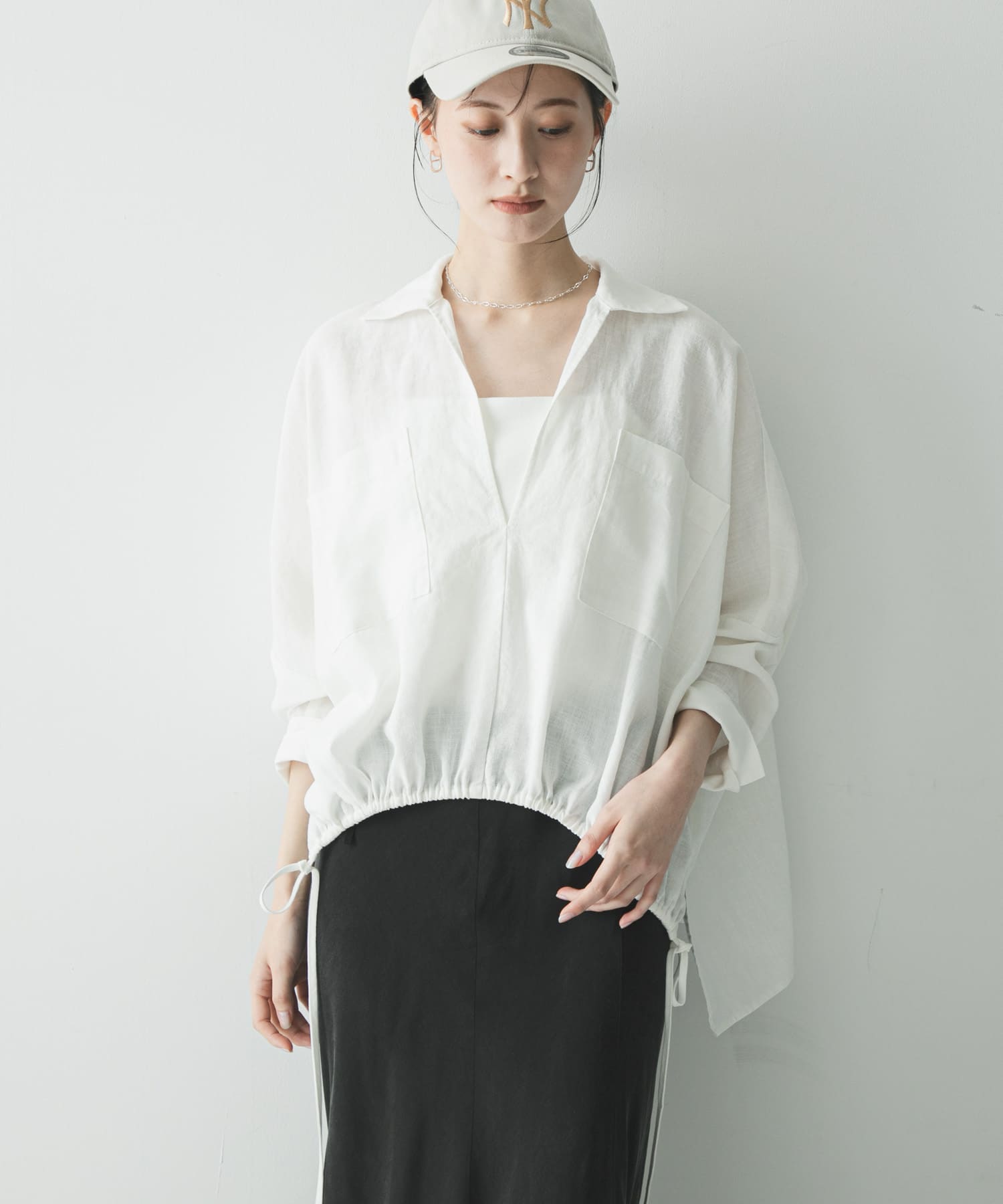 OFF WHITE