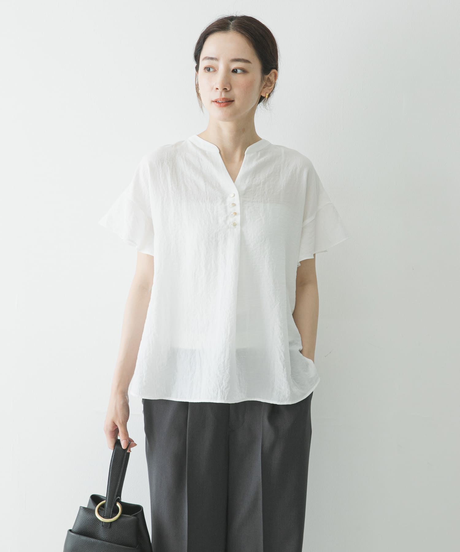 OFF WHITE