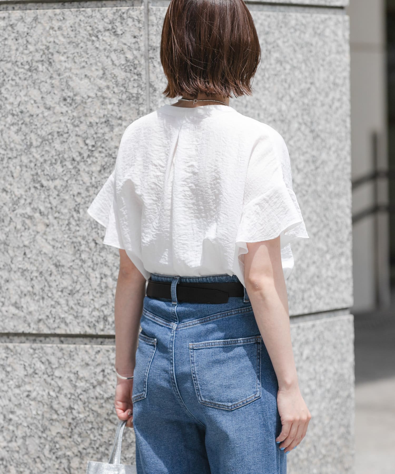 OFF WHITE