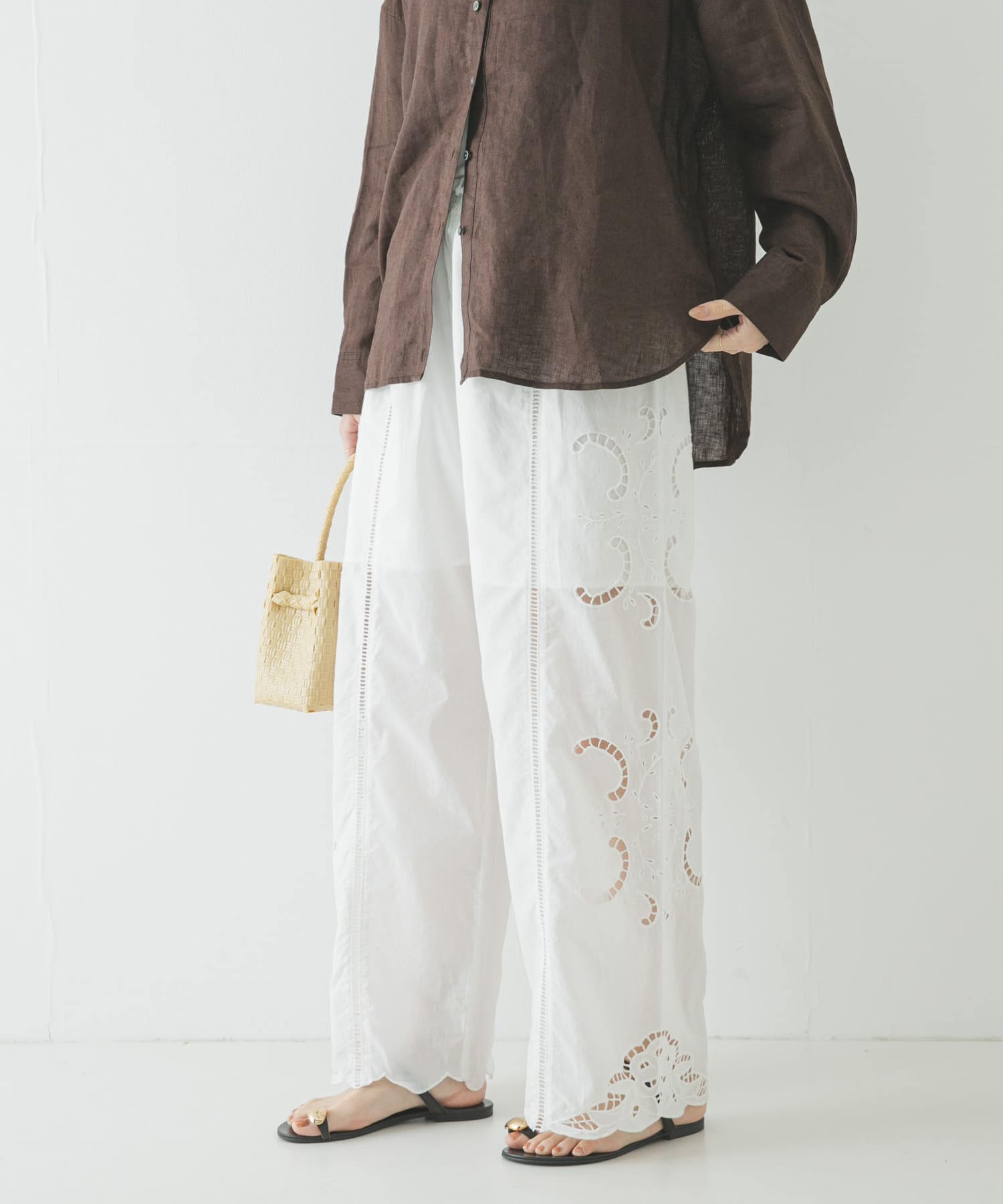 カットワークレースイージーパンツ