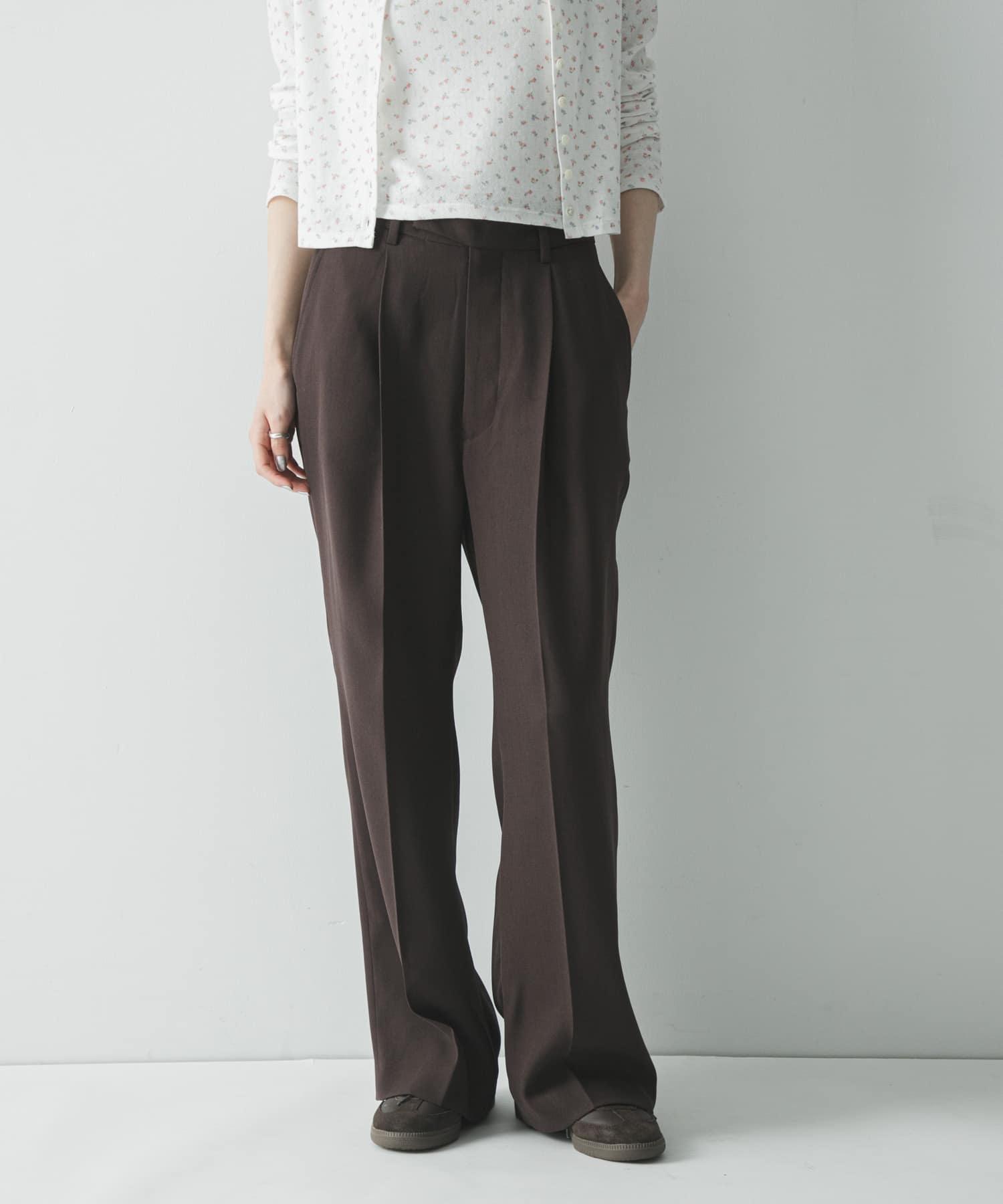 ダブルクロスキュプラストレートパンツ