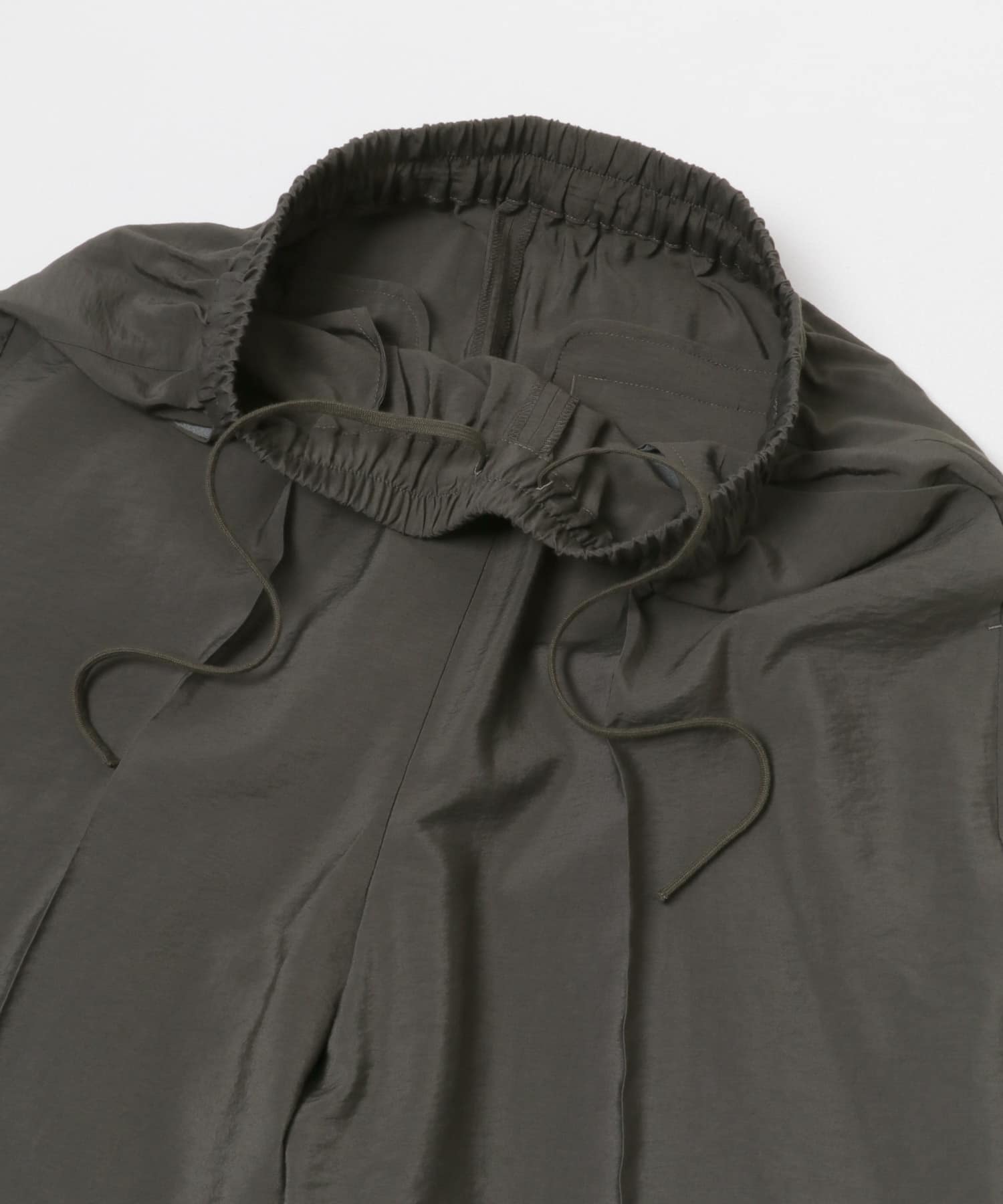 KHAKI GRAY
