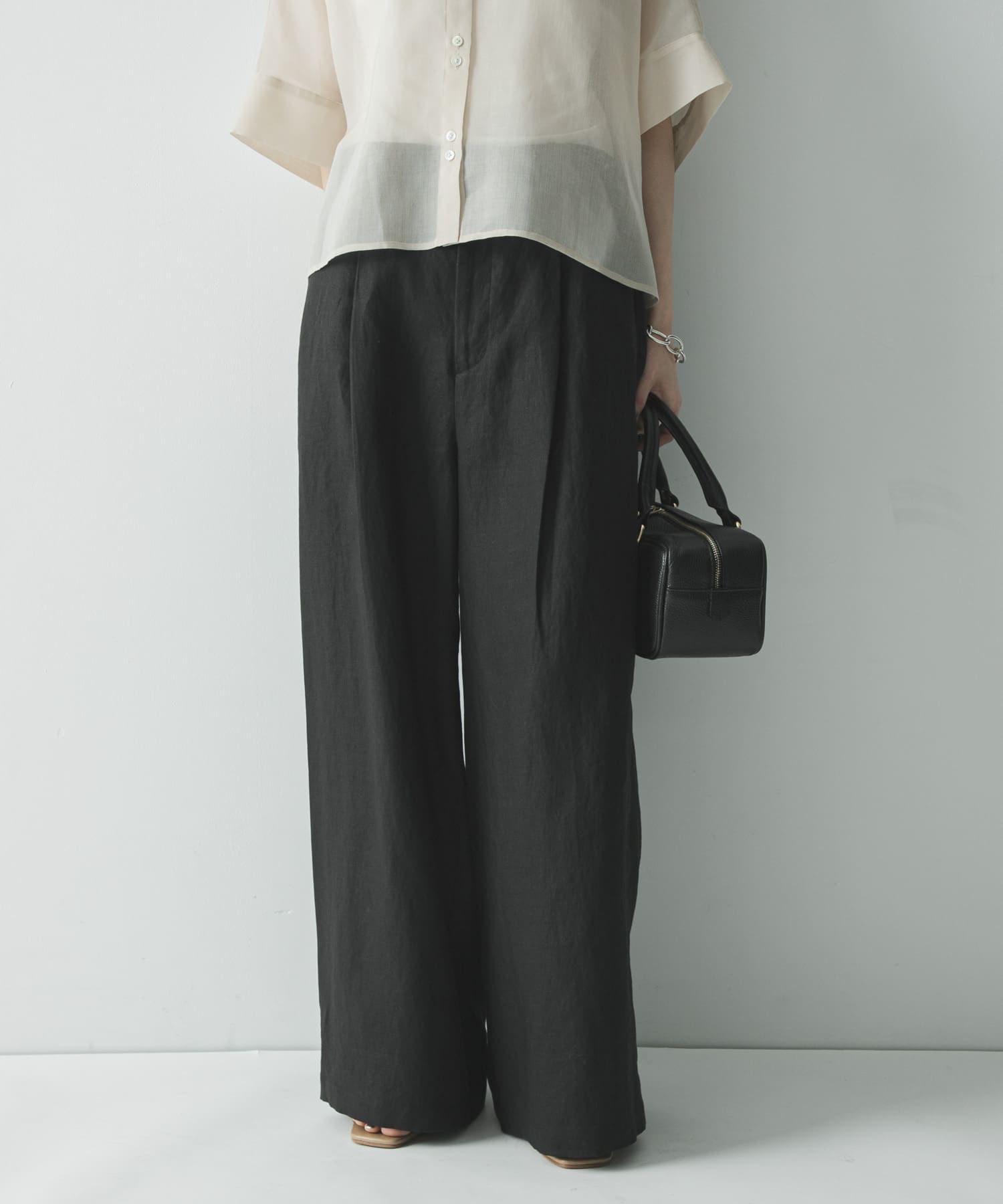 身長：166cm サイズ：38