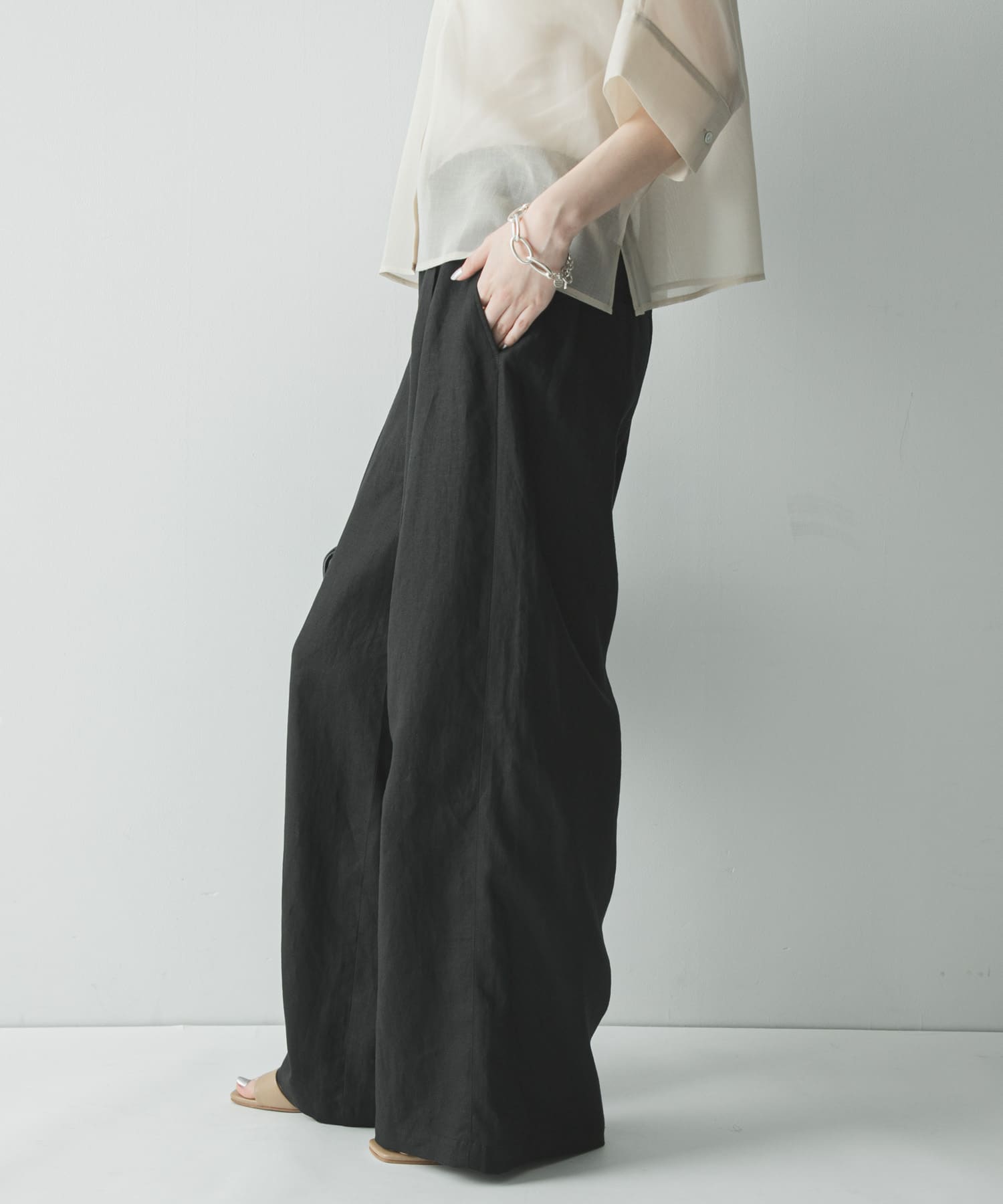 身長：166cm サイズ：38