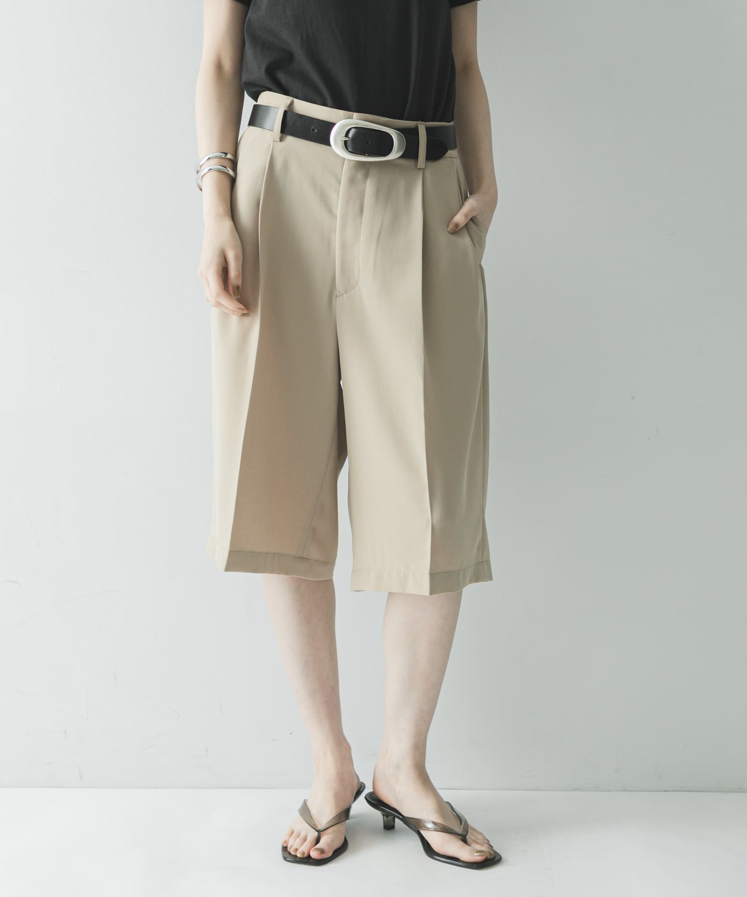 身長：166cm サイズ：38
