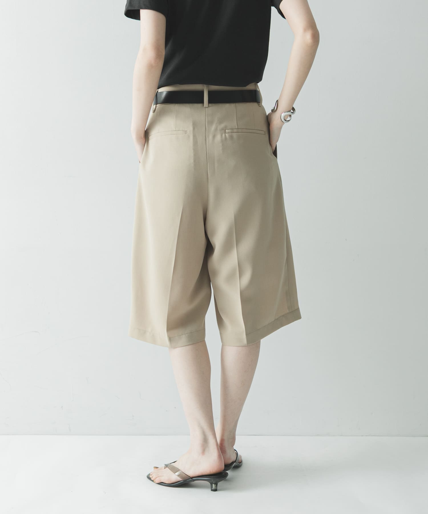 身長：166cm サイズ：38