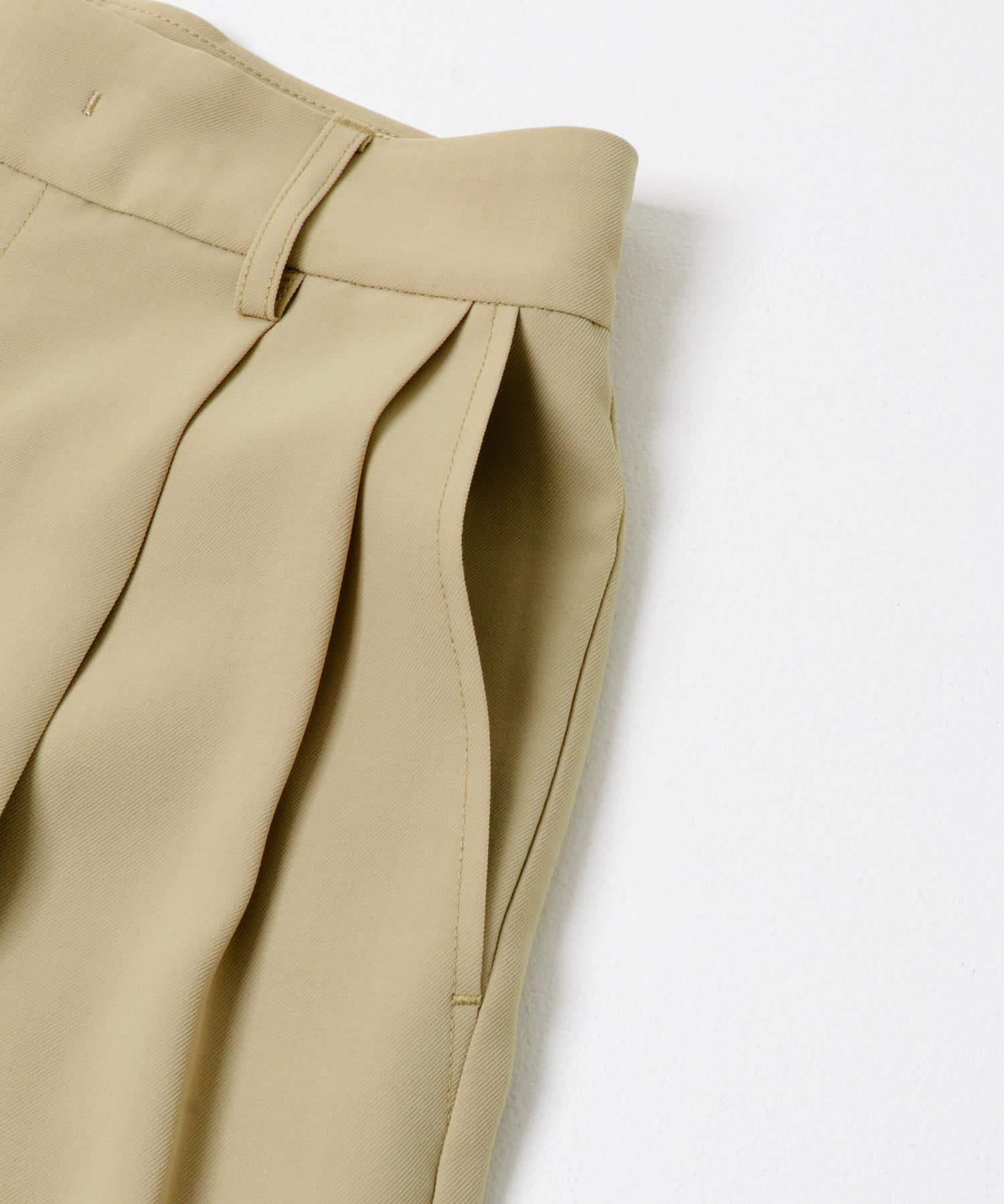 『UR TECH DRYLUXE』ハーフパンツ BEIGE 36