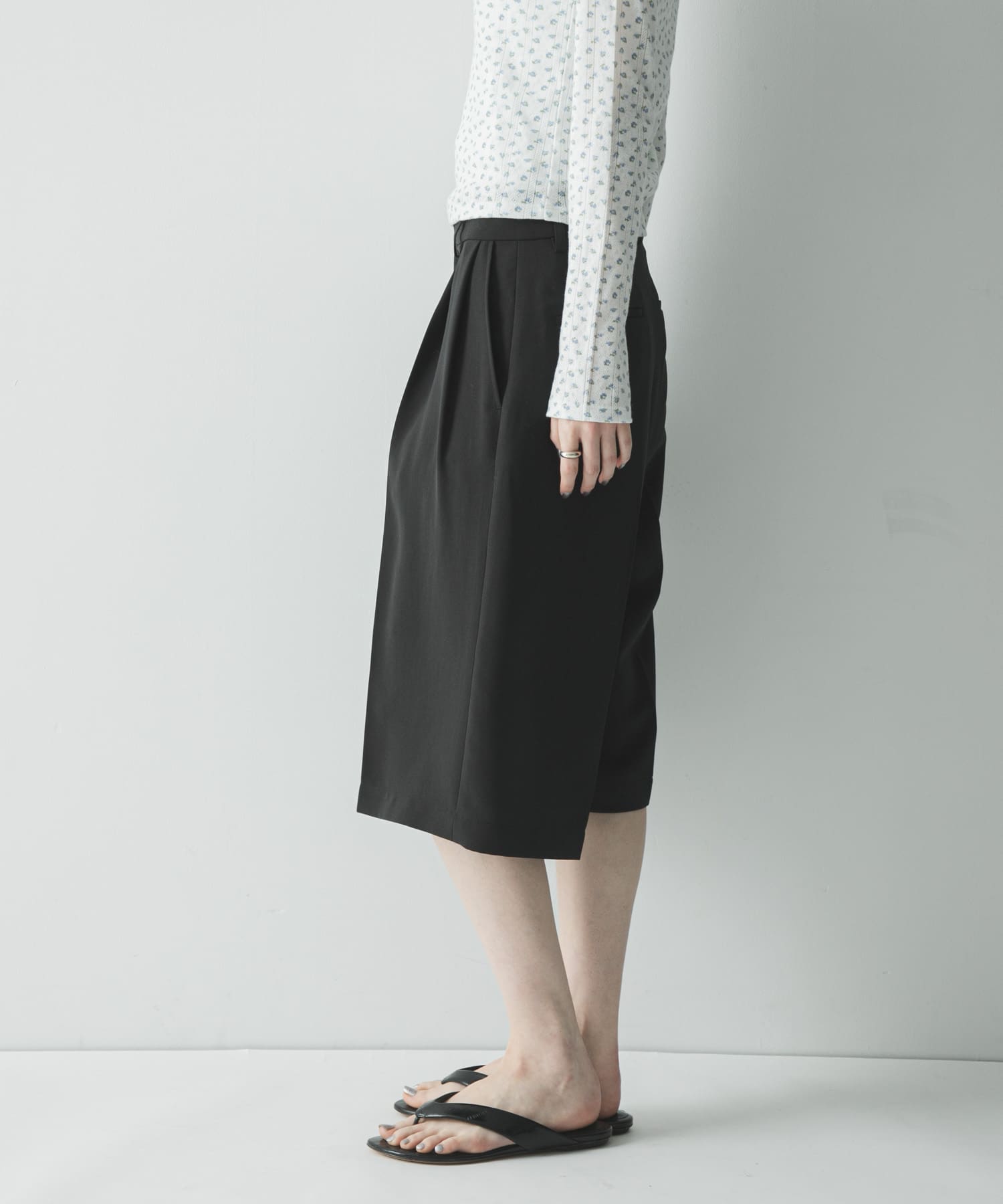 身長：166cm サイズ：38