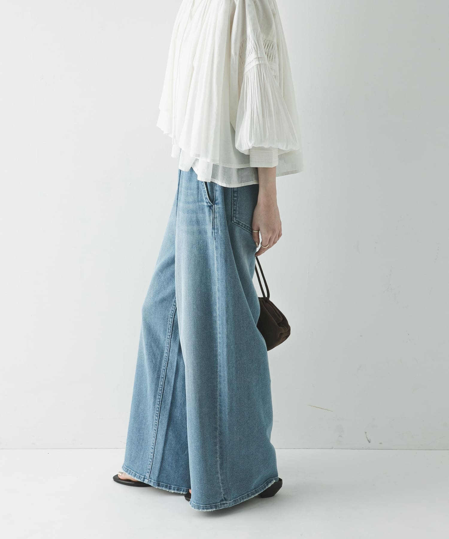 身長：166cm サイズ：38