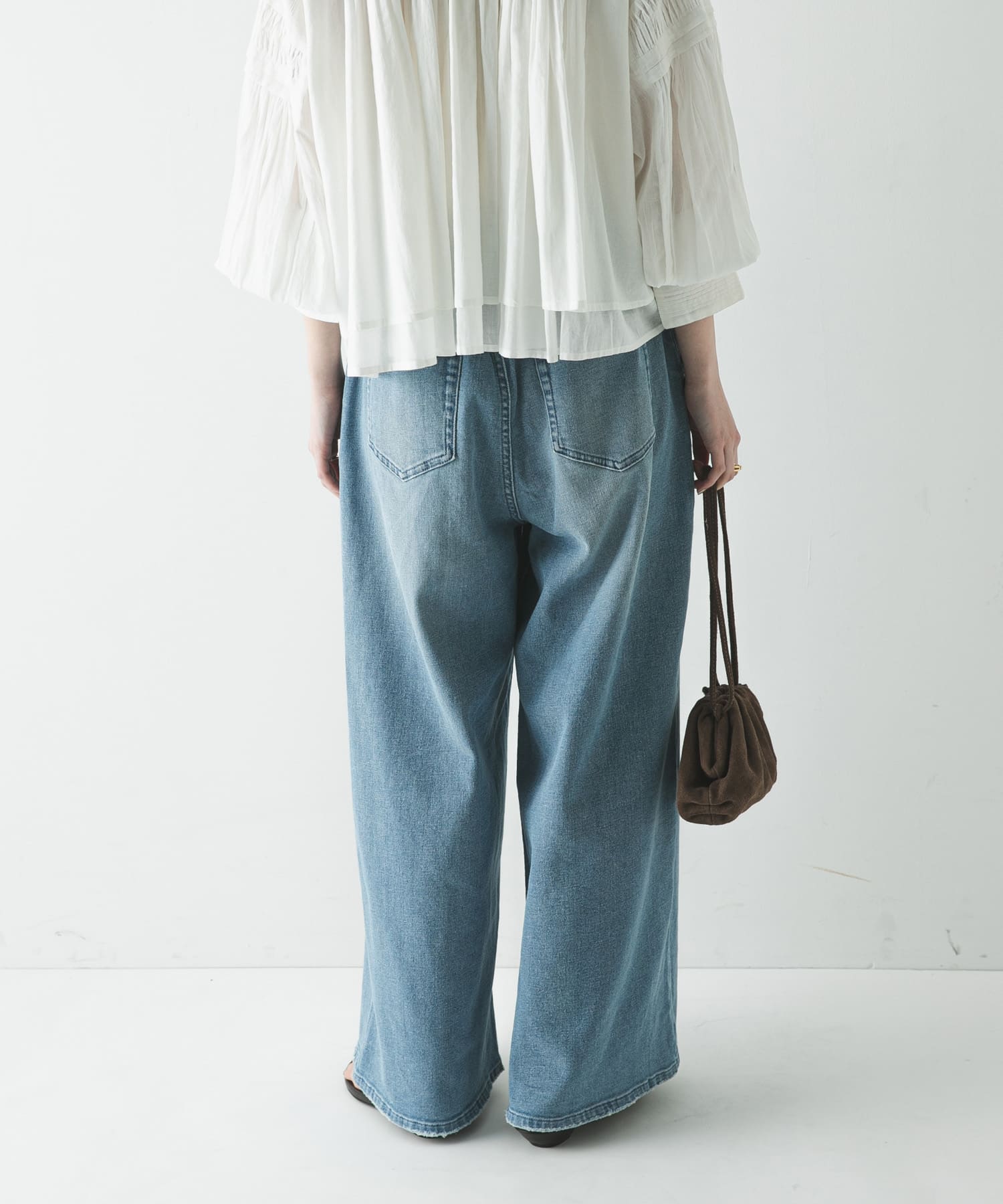 身長：166cm サイズ：38