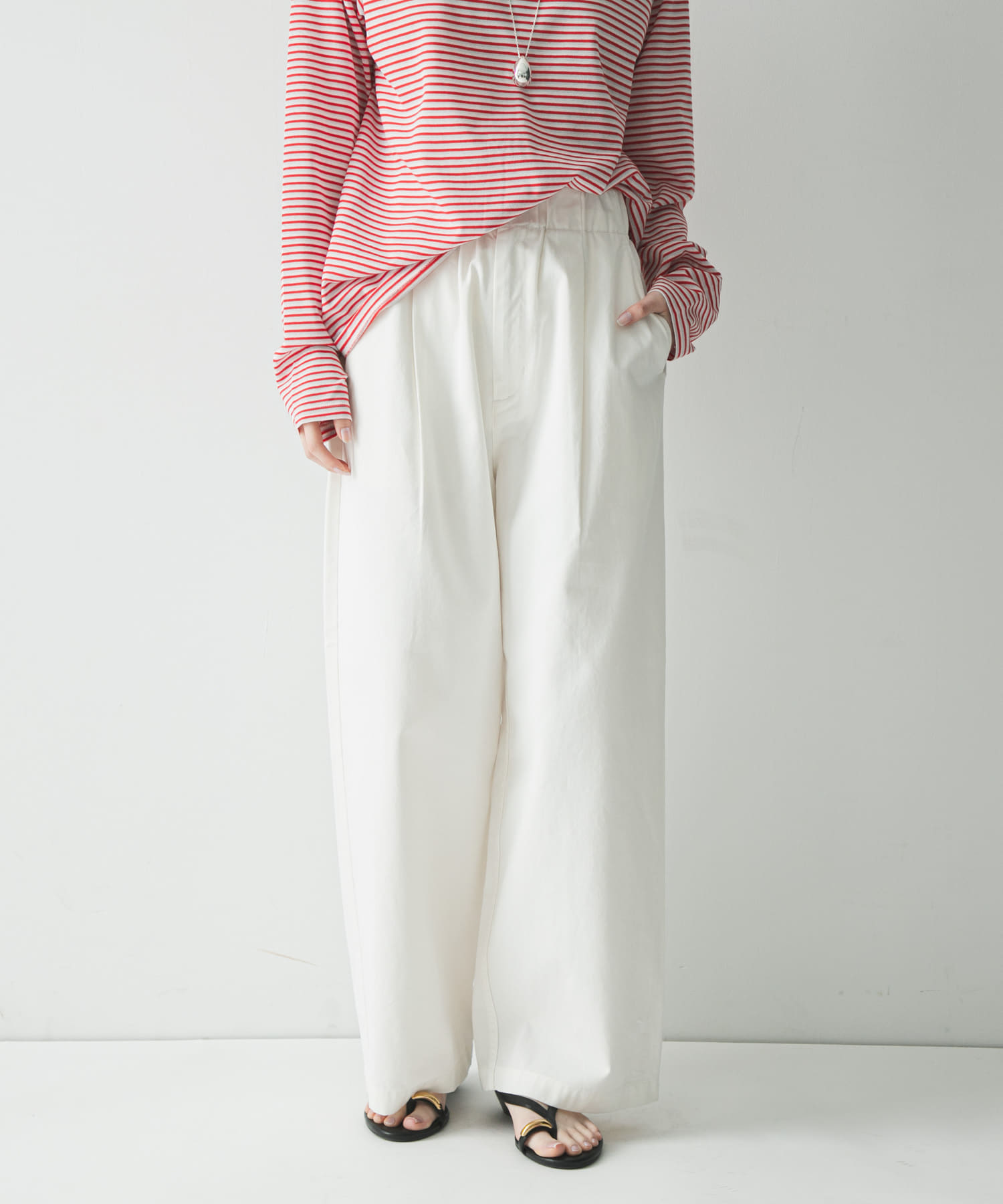 OFF WHITE