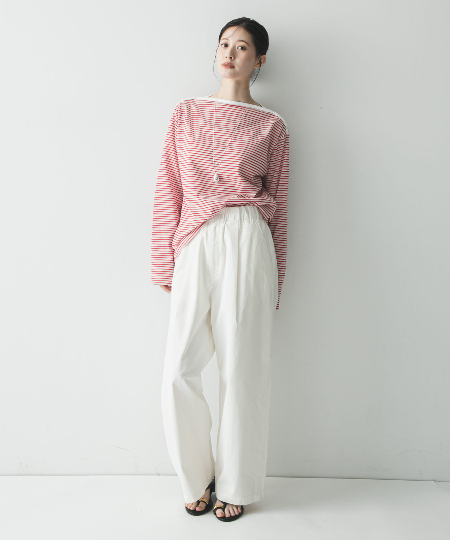 OFF WHITE