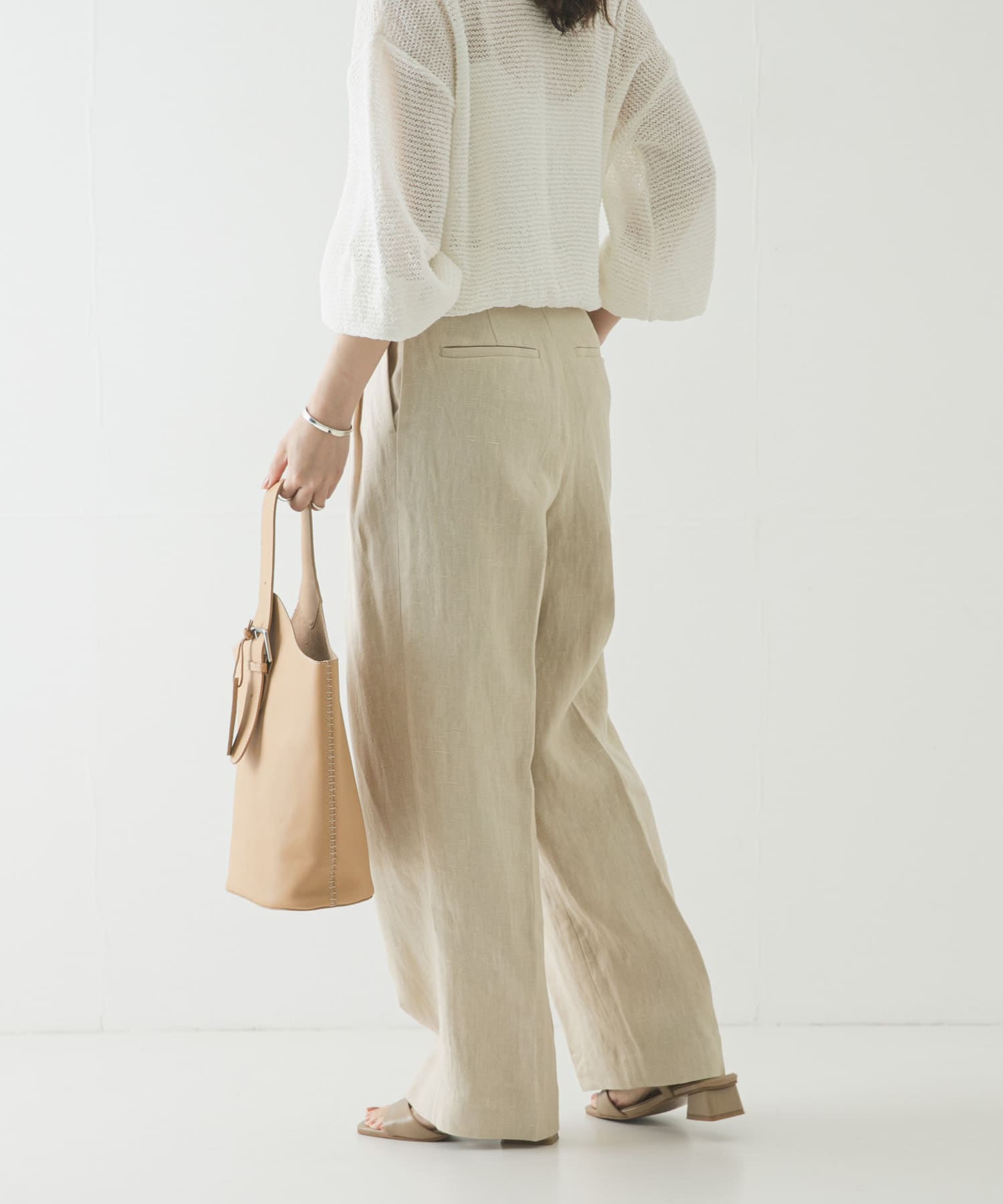 L.BEIGE