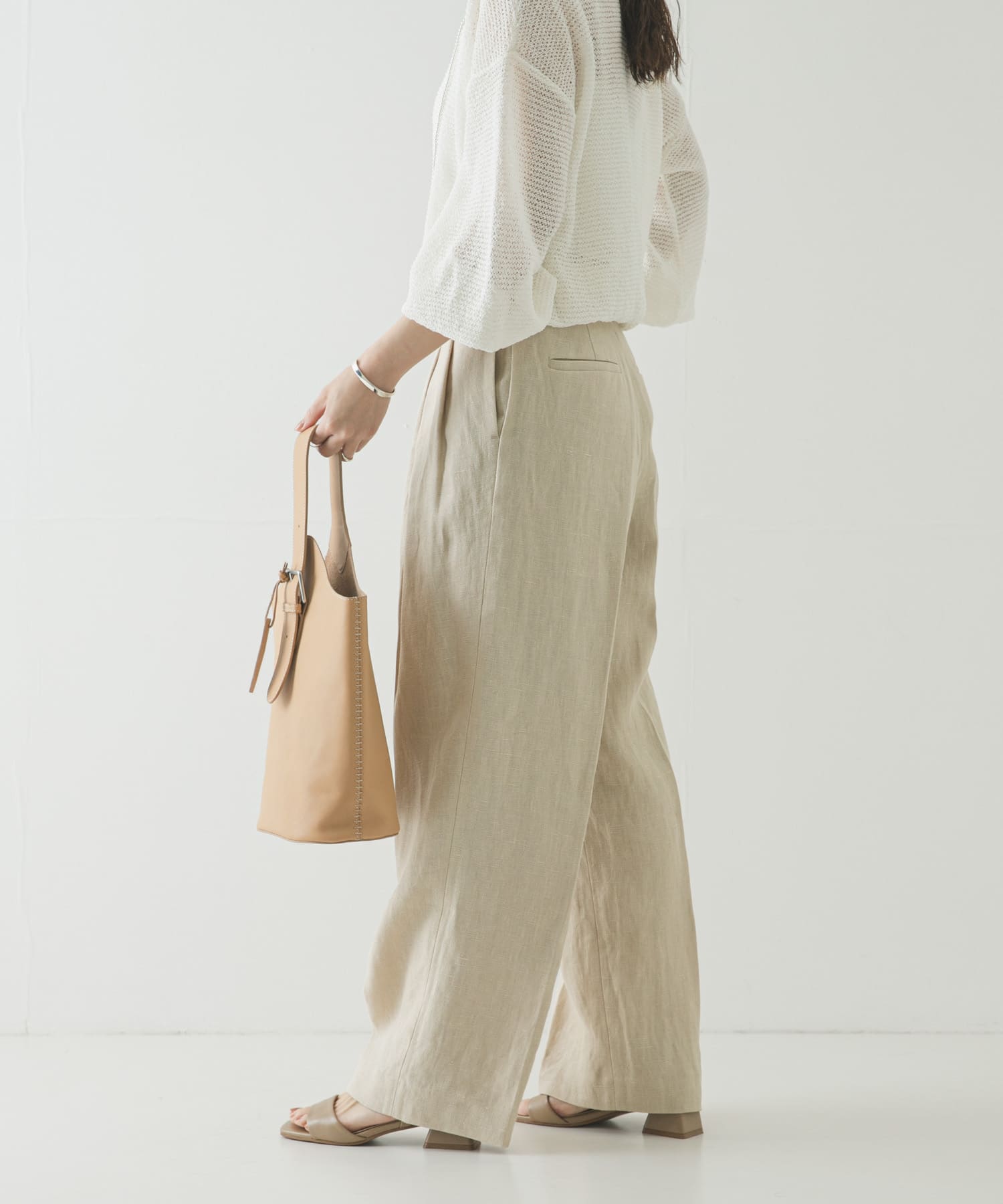 L.BEIGE