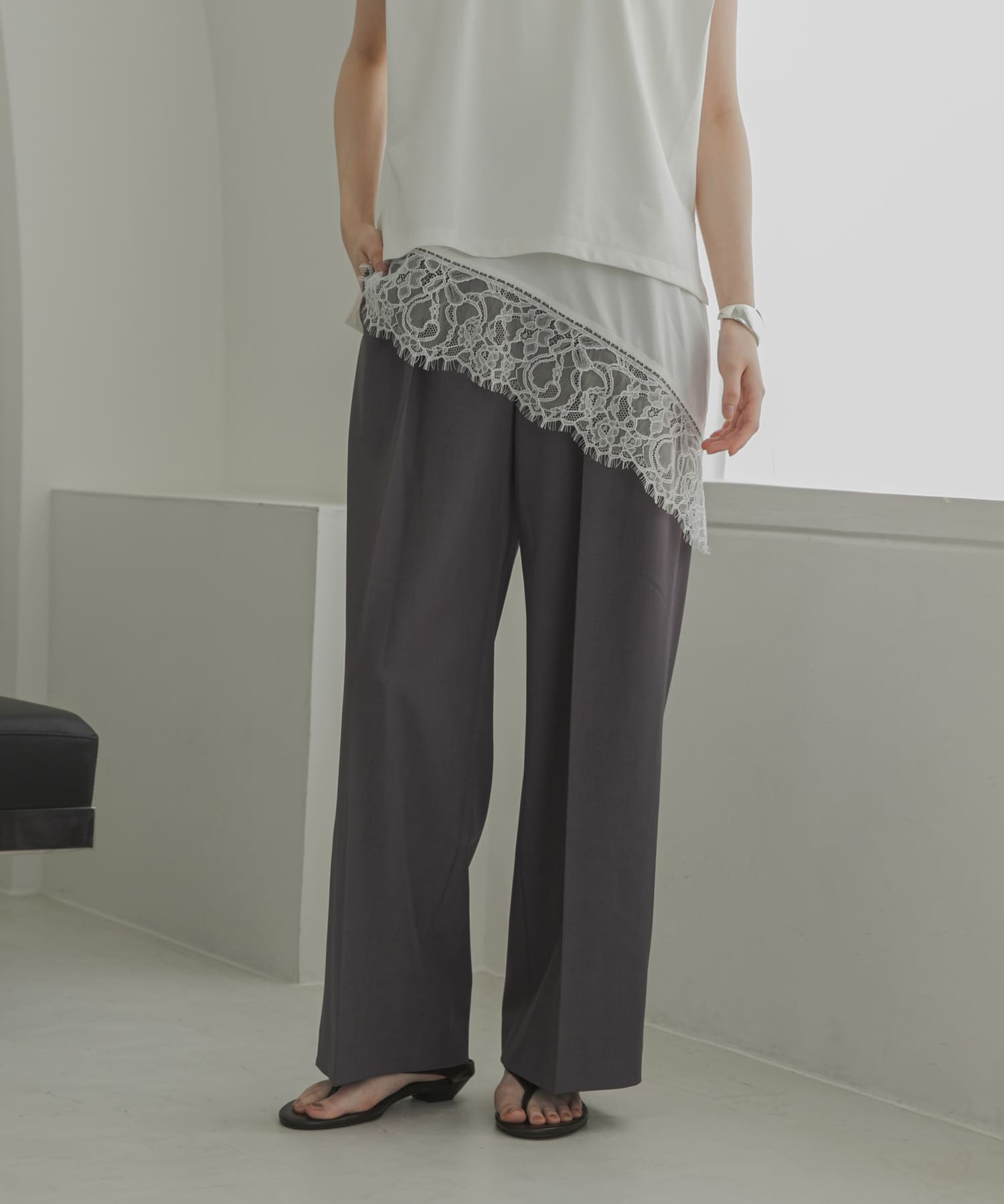 GRAY