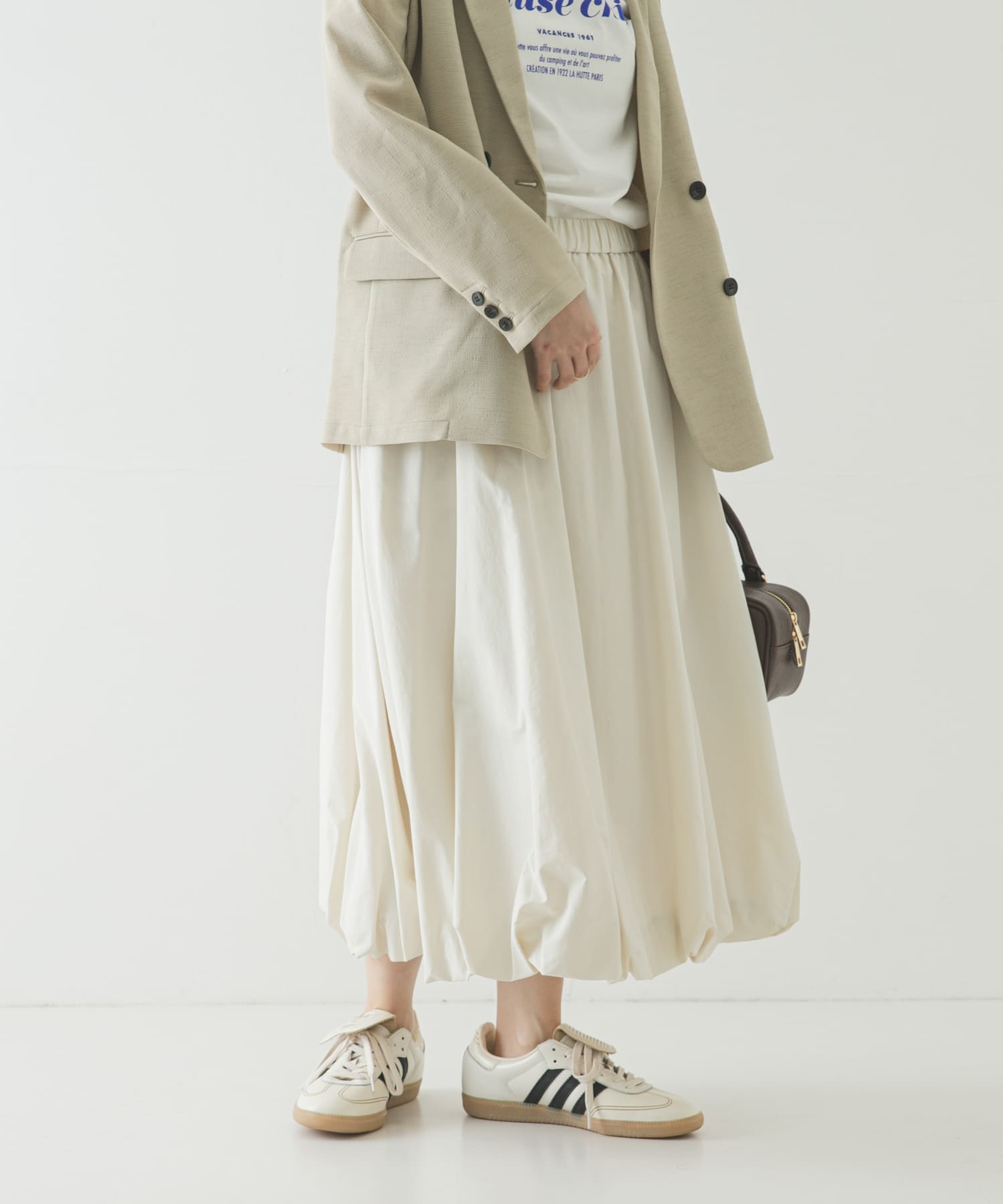 OFF WHITE