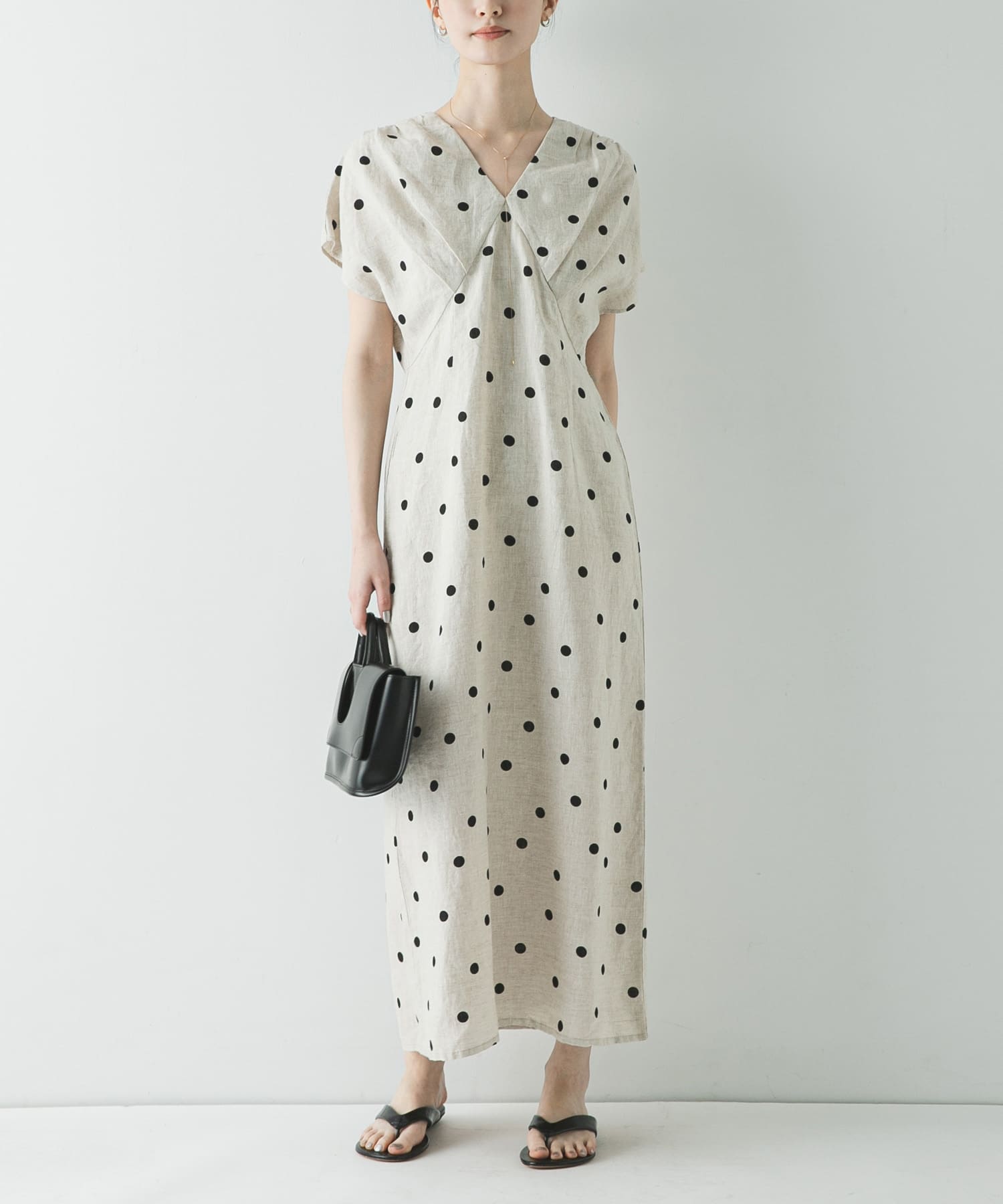 BEIGE DOT