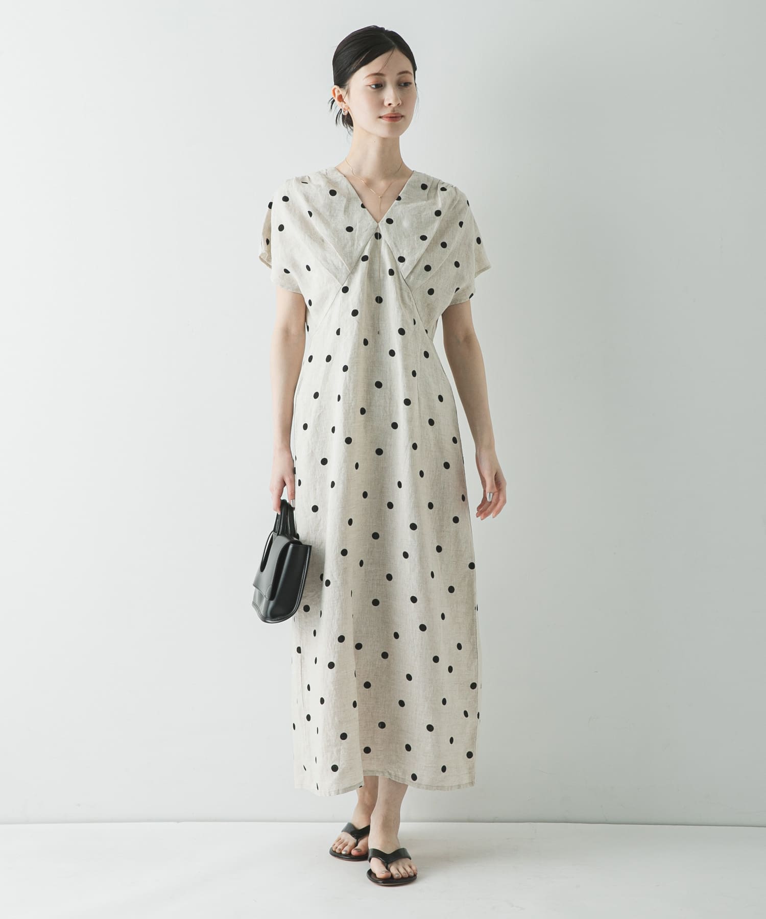BEIGE DOT