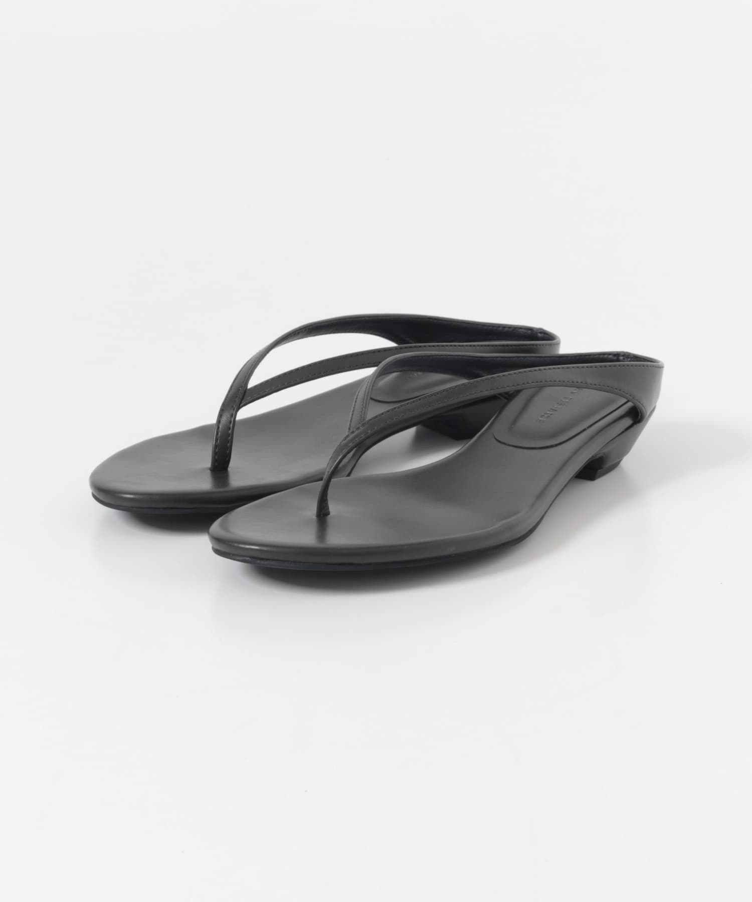 ナローストラップトングサンダル(36 BLACK): シューズ｜URBAN RESEARCH