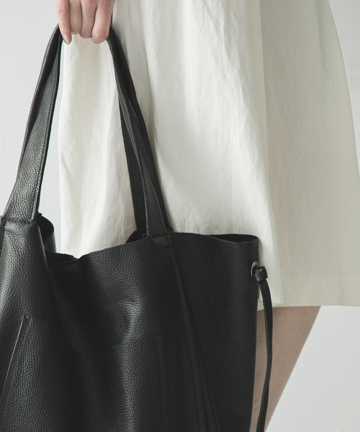 ソフトレザービッグトートバッグ BLACK -