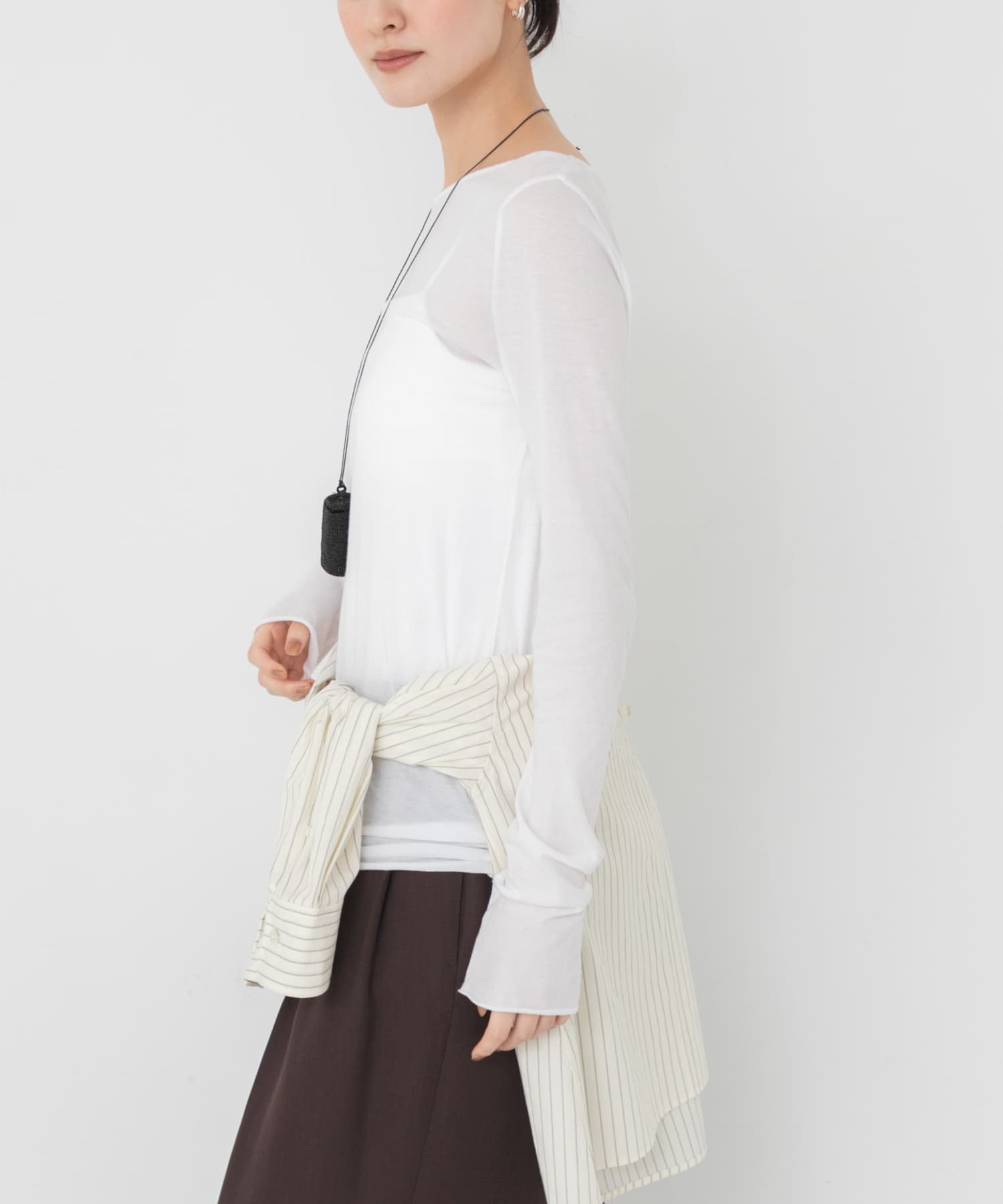 OFF WHITE