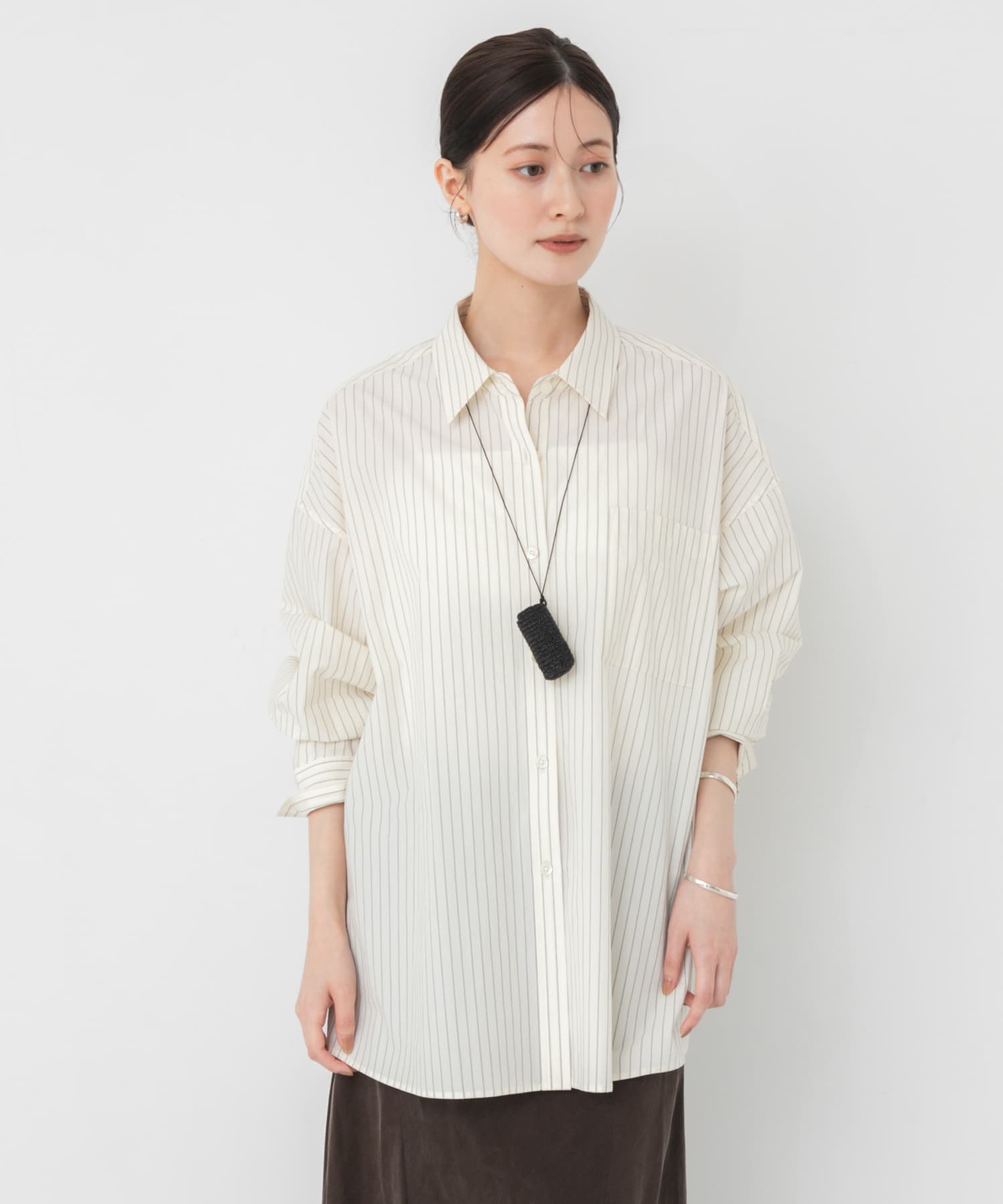 OFF WHITE