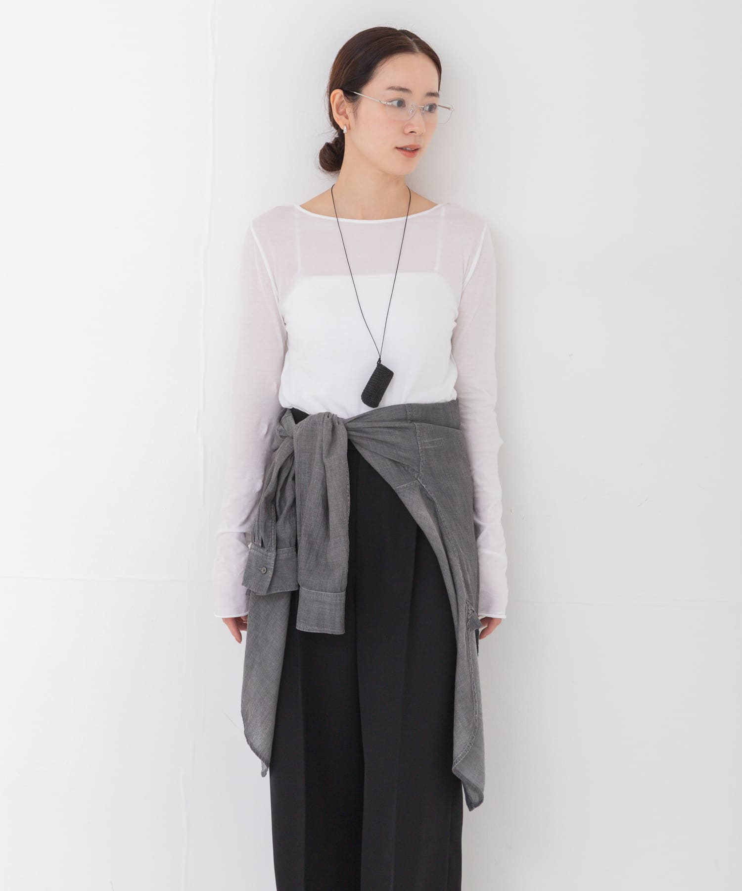 GRAY