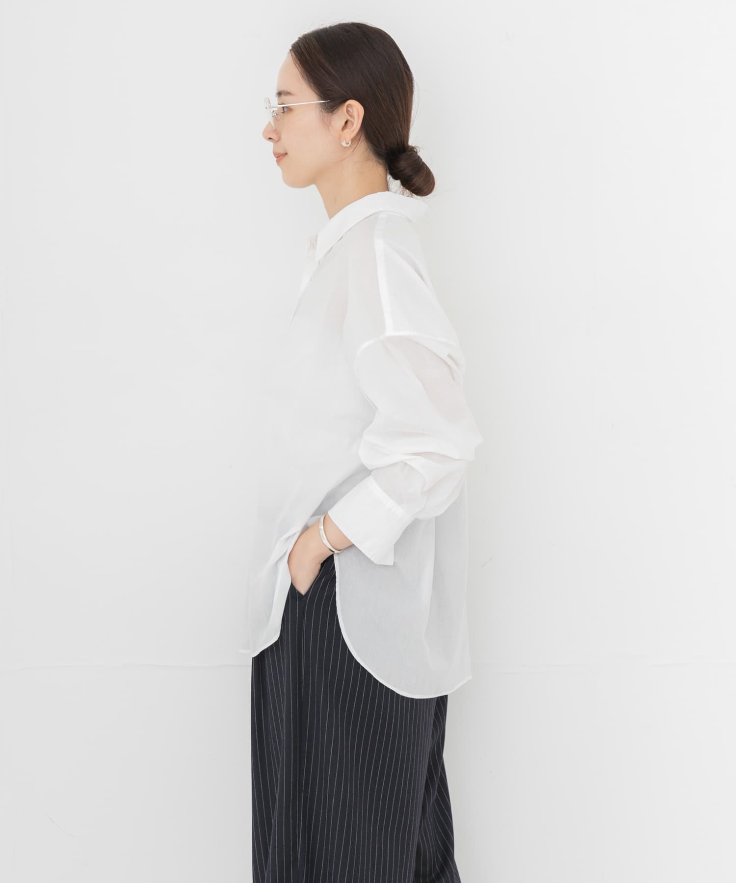 OFF WHITE