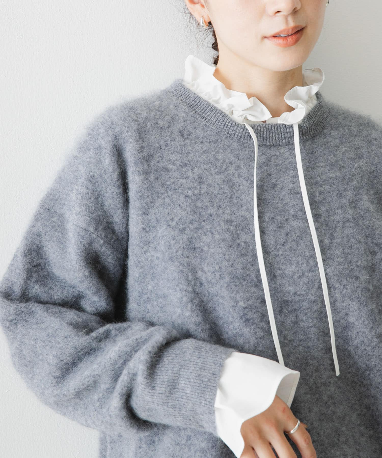 OFF WHITE