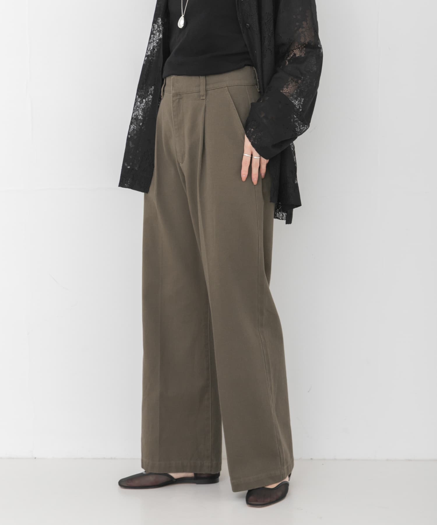 KHAKI