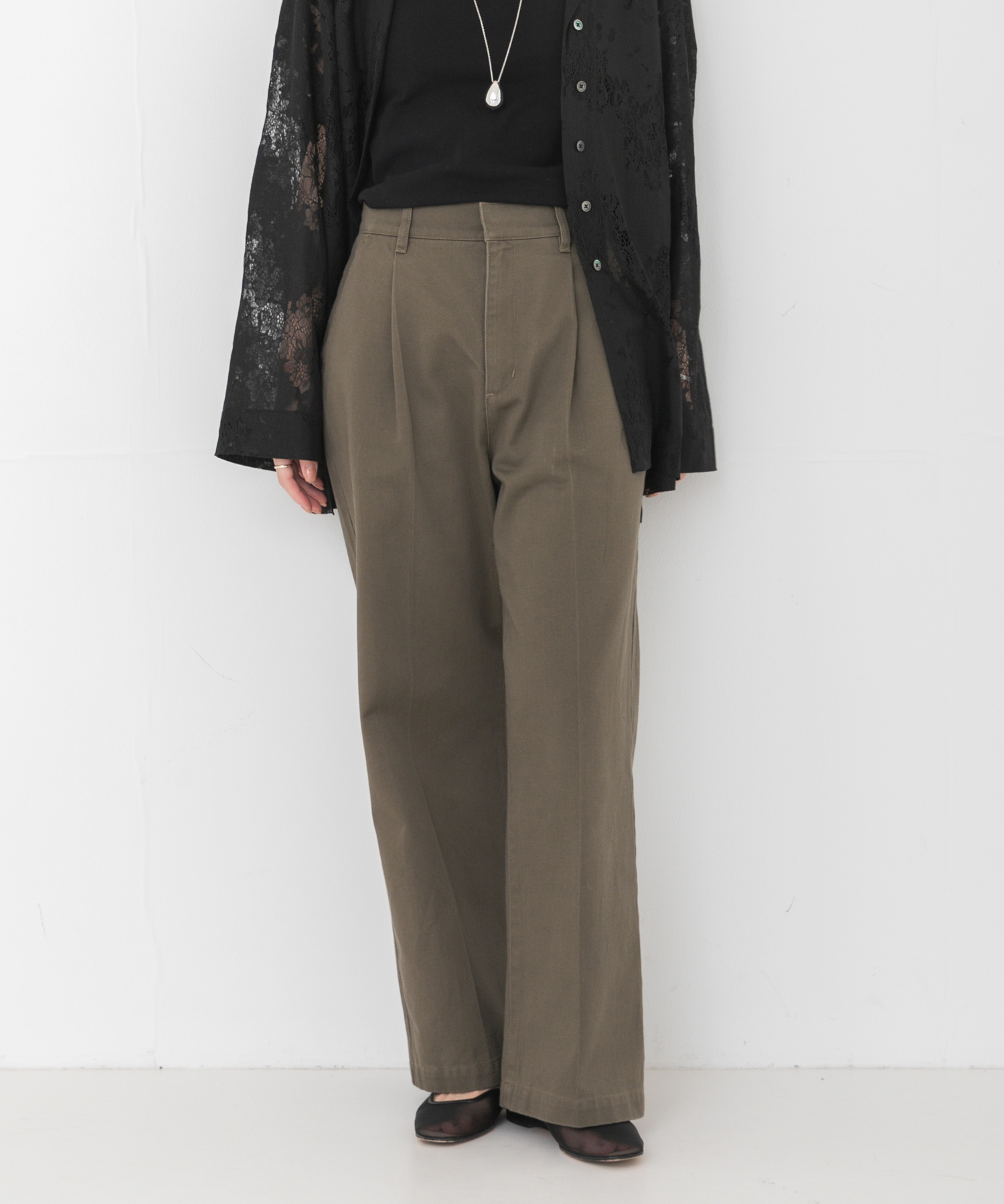 KHAKI