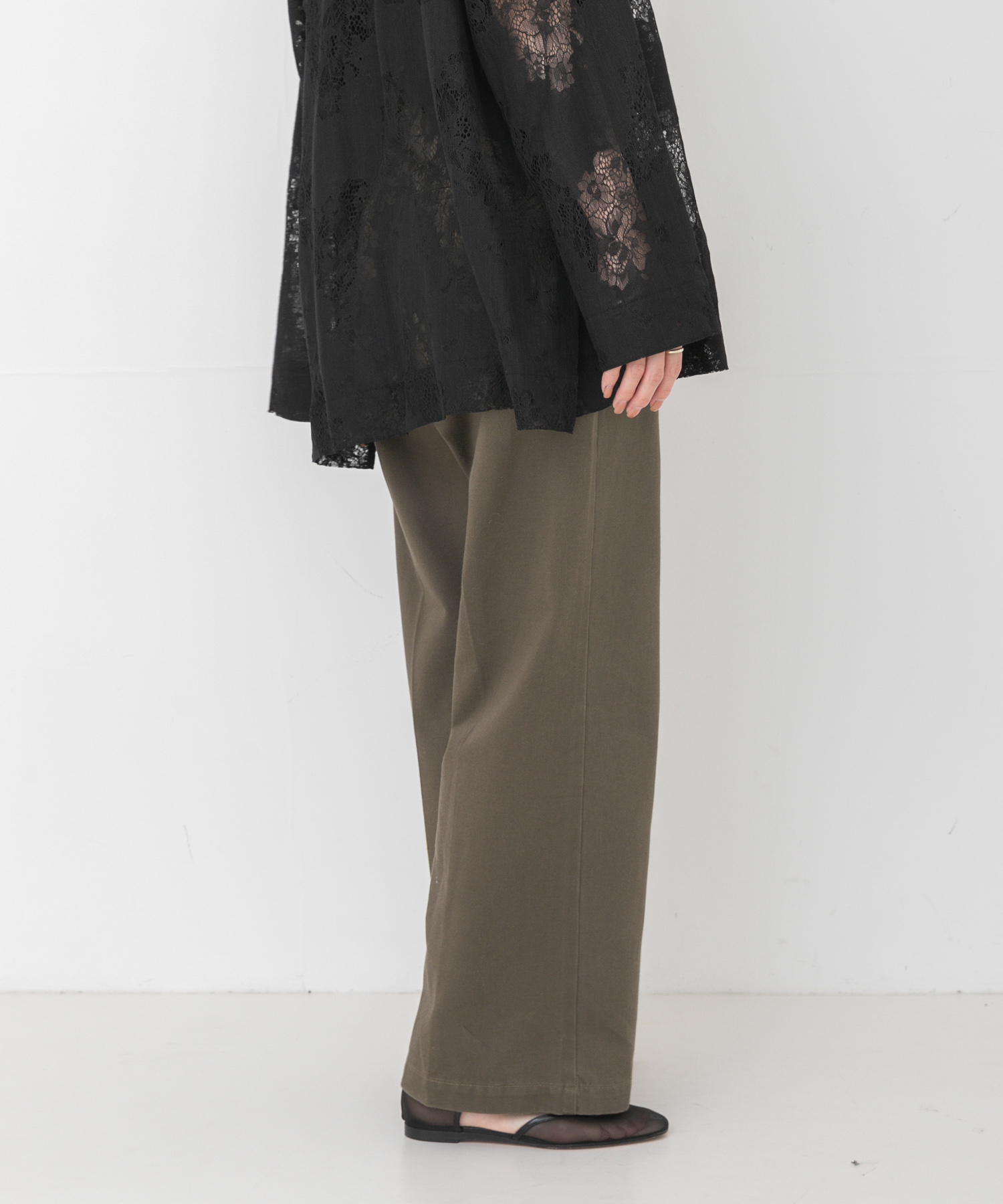 KHAKI