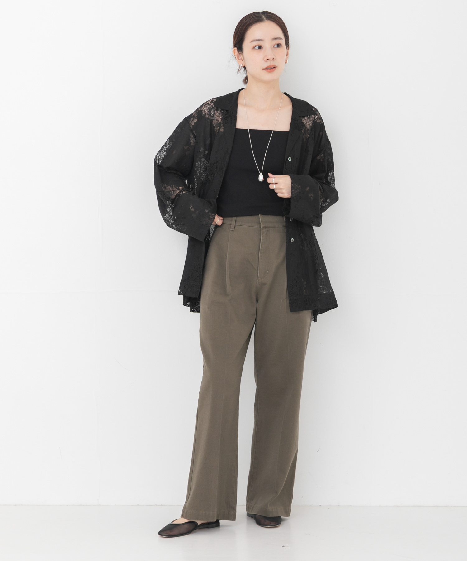 KHAKI