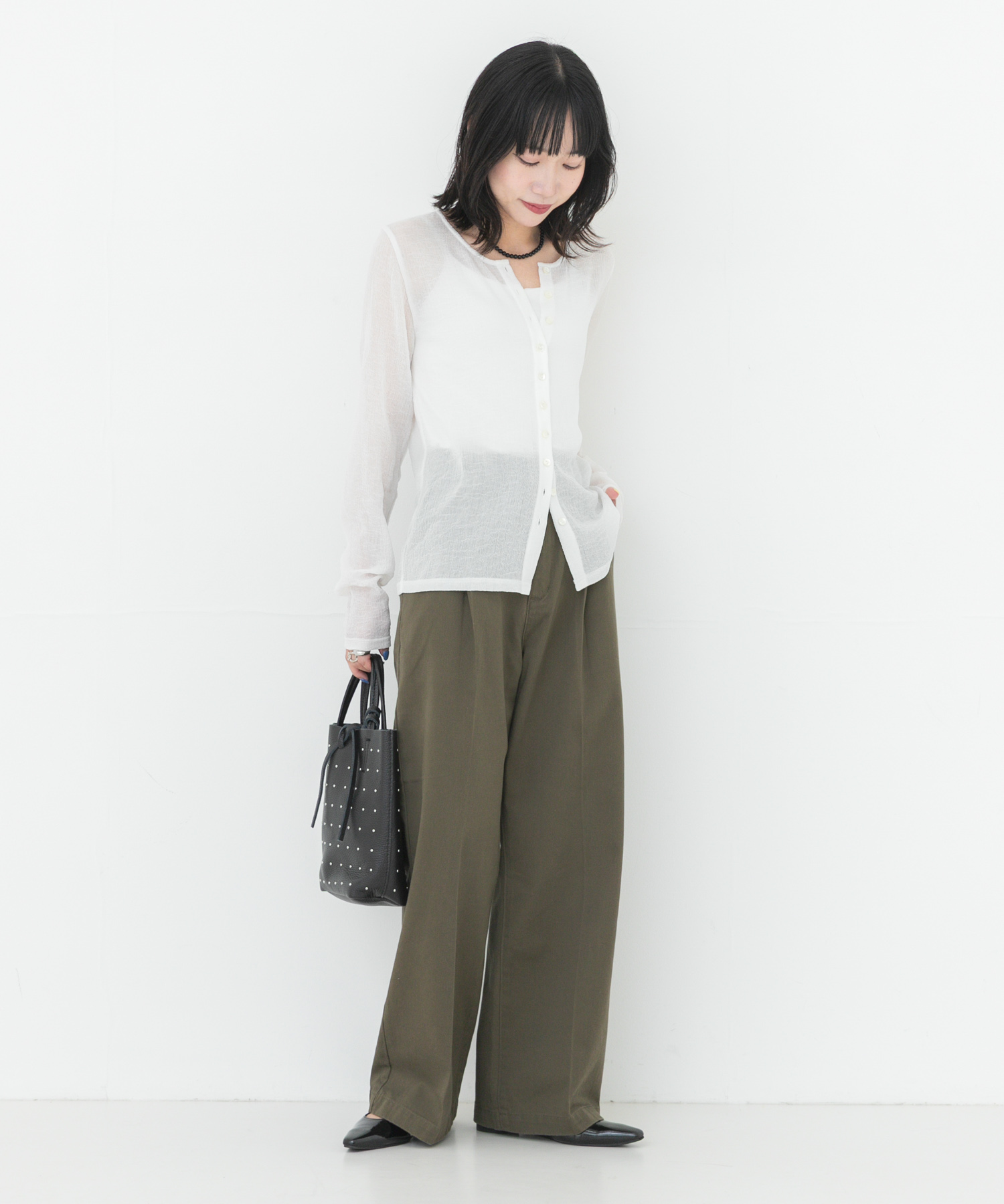 KHAKI