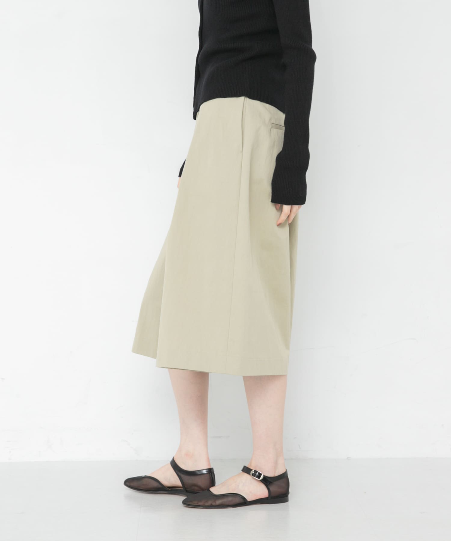 身長：166cm サイズ：38