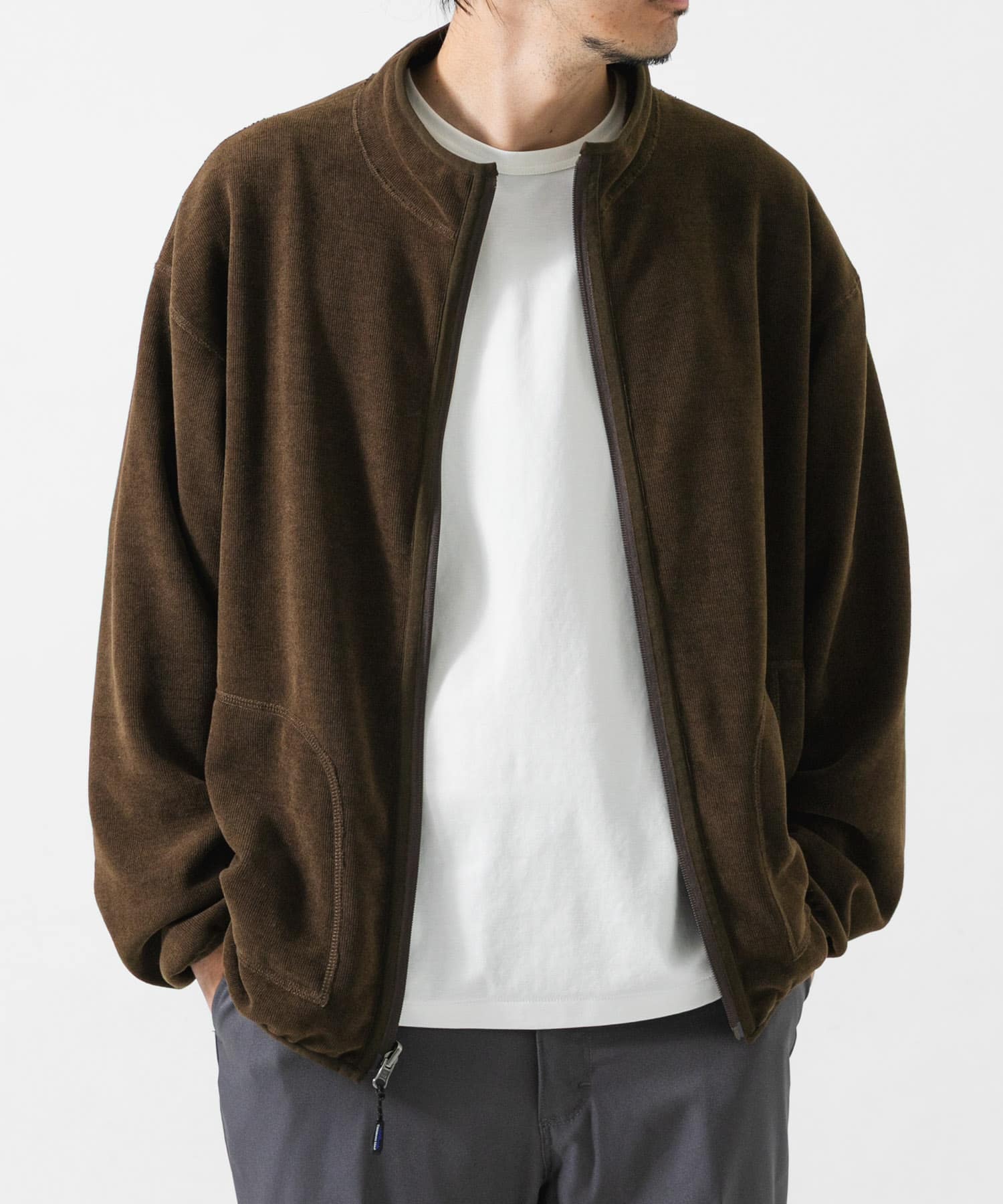 KHAKI