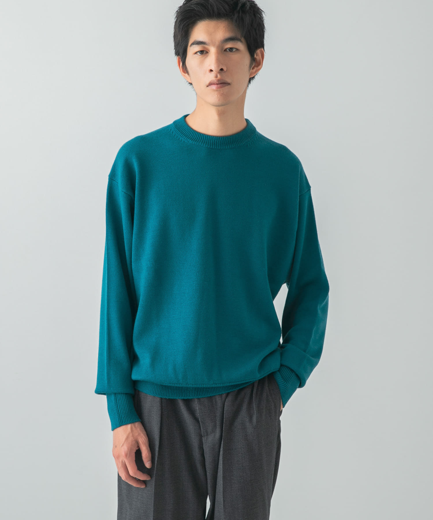 GREEN