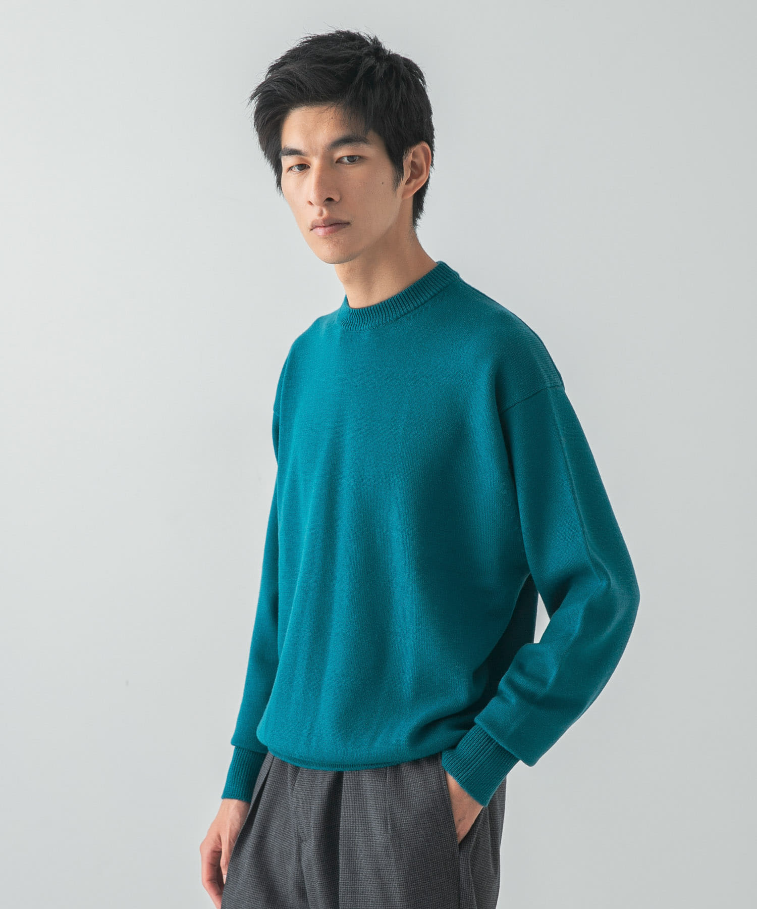 GREEN