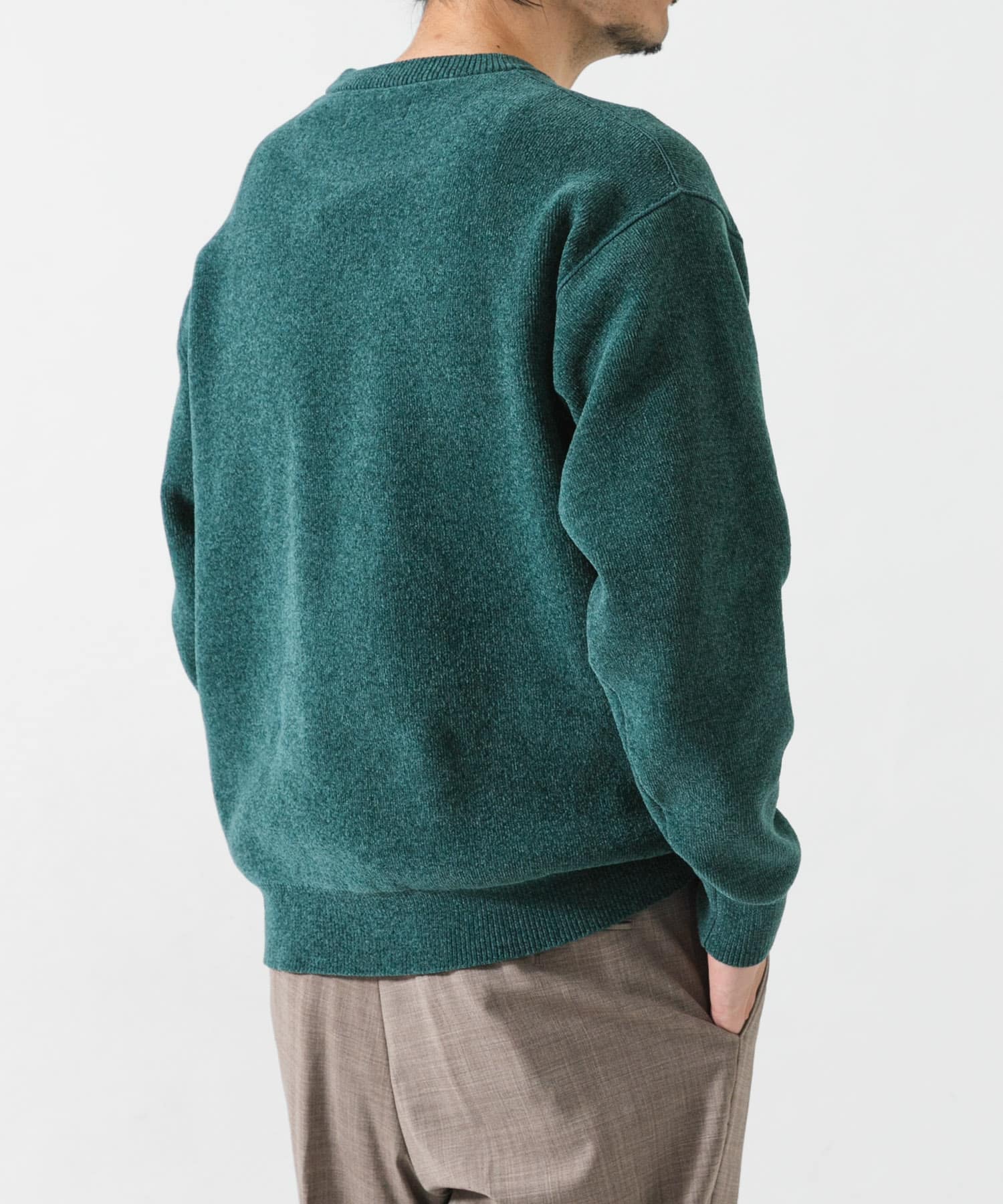 GREEN