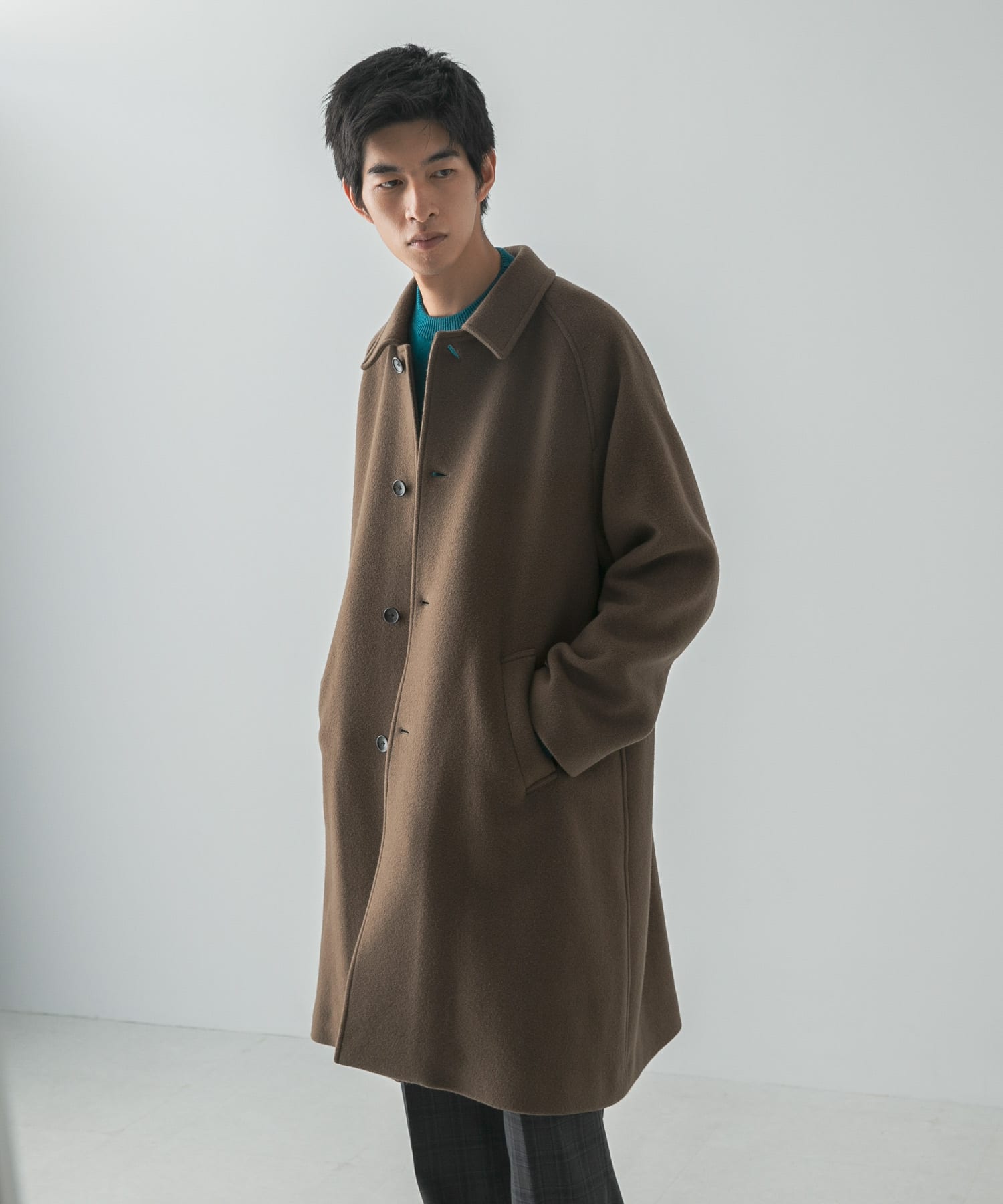 KHAKI