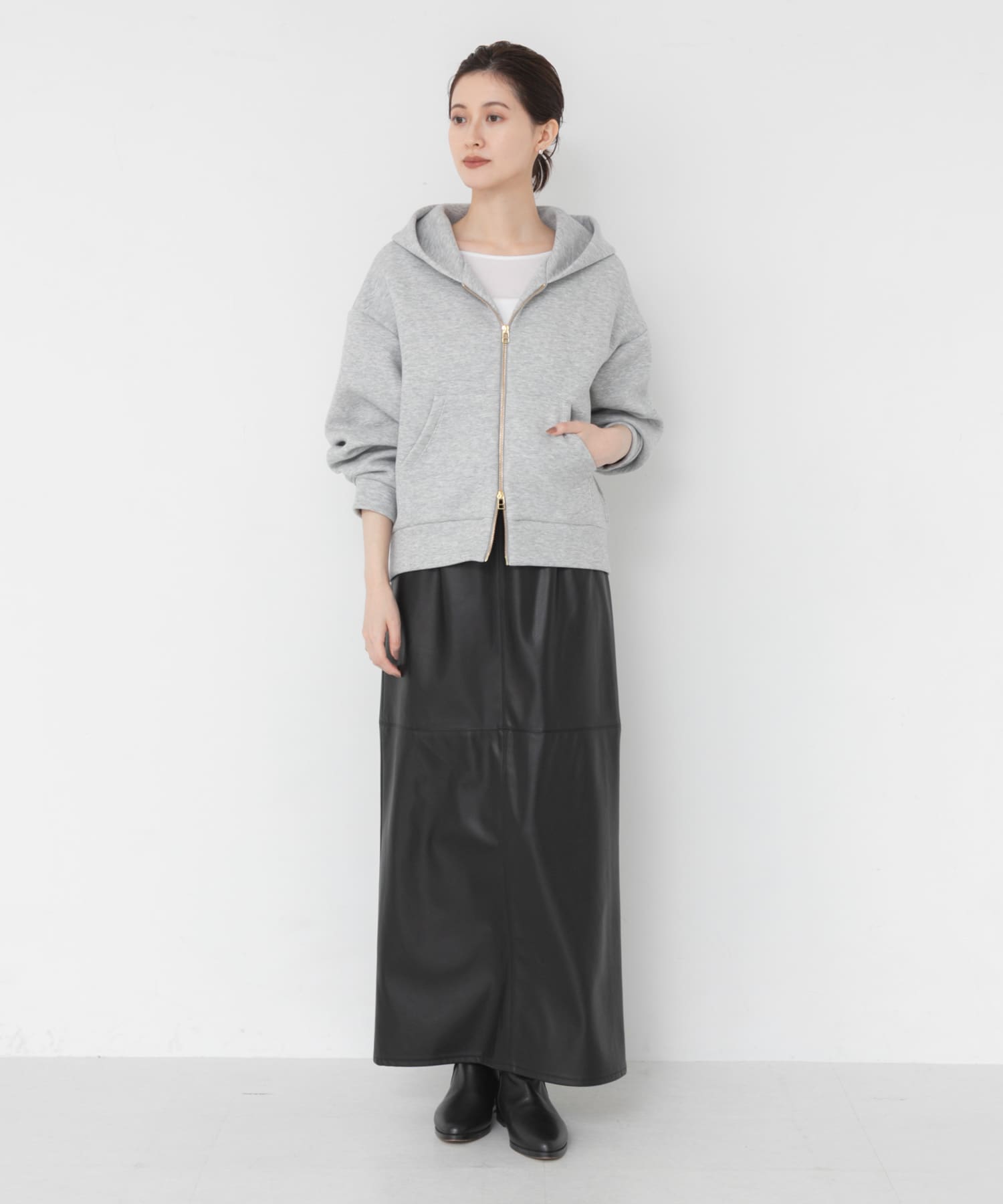 TOP GRAY
