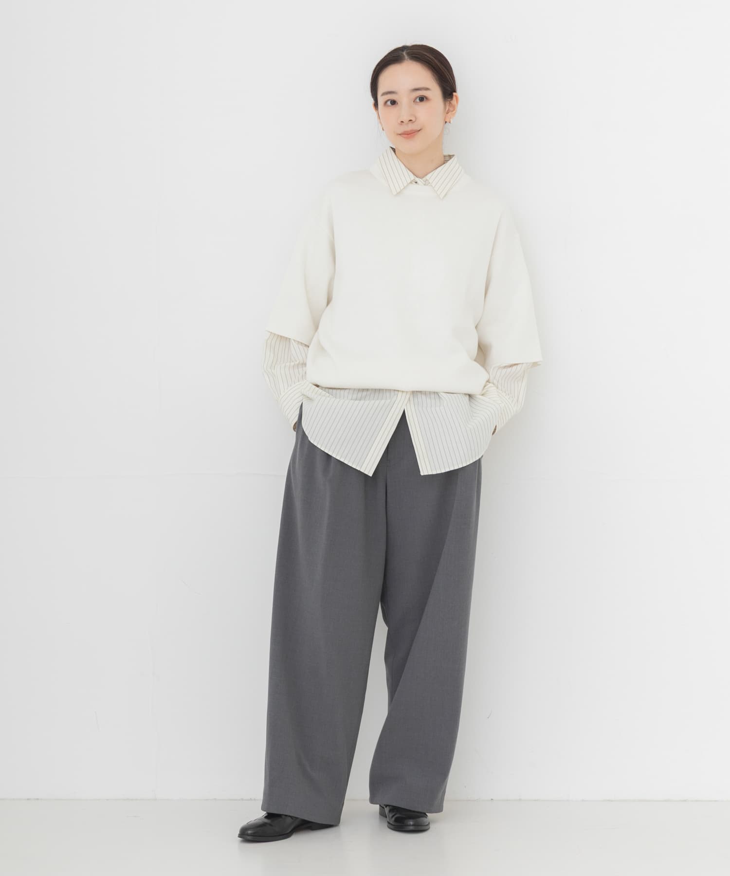 OFF WHITE
