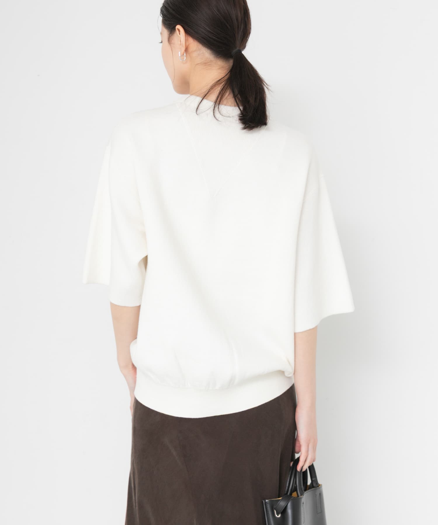 OFF WHITE