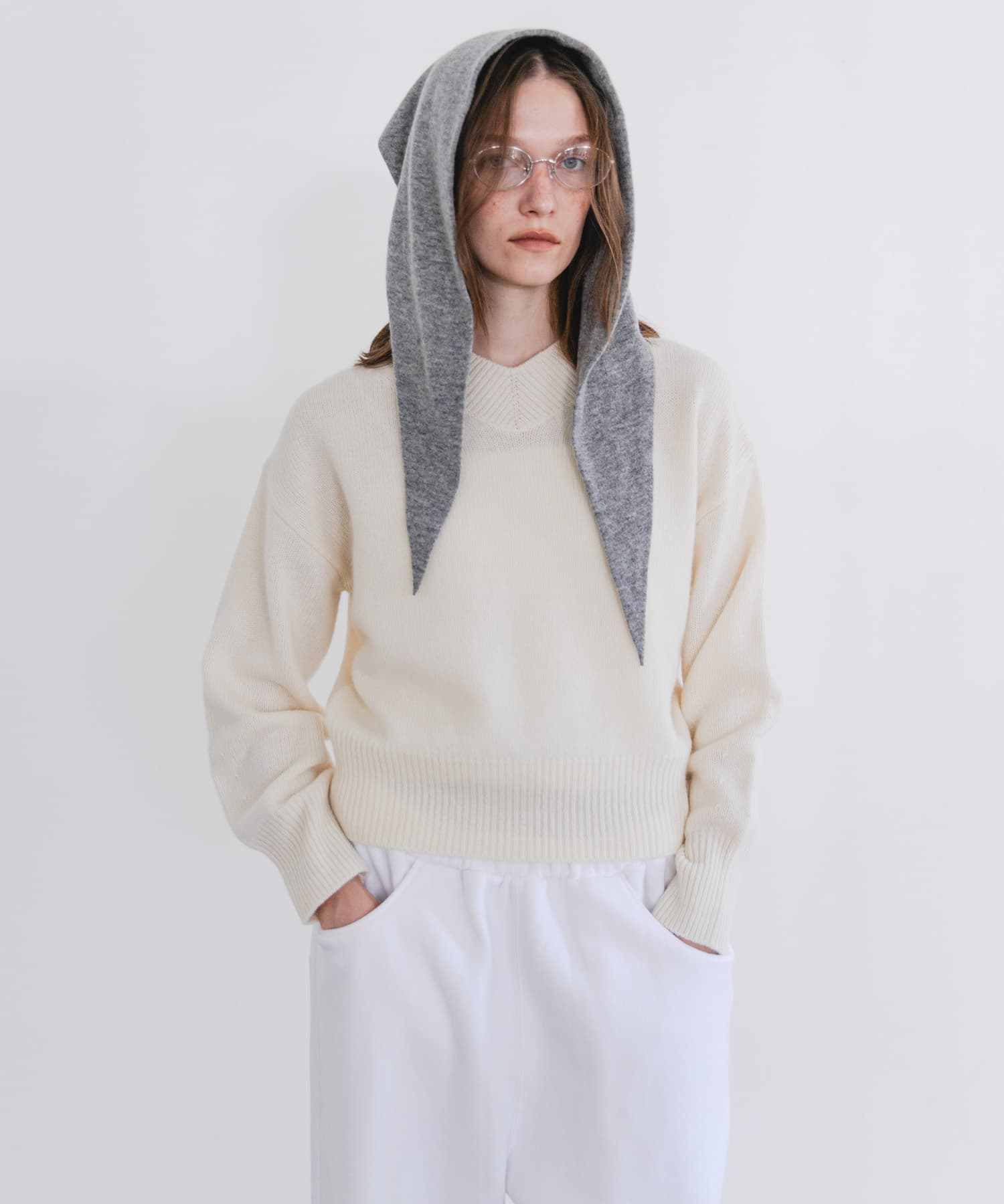 OFF WHITE
