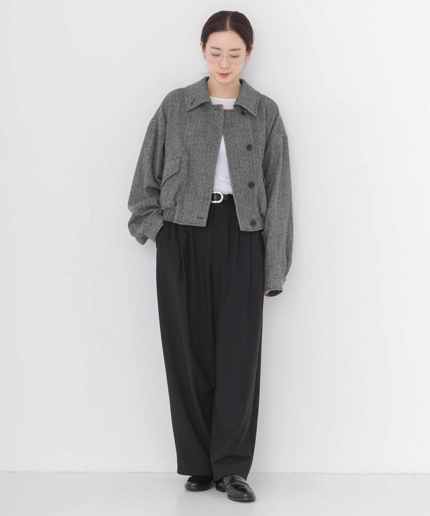 GRAY