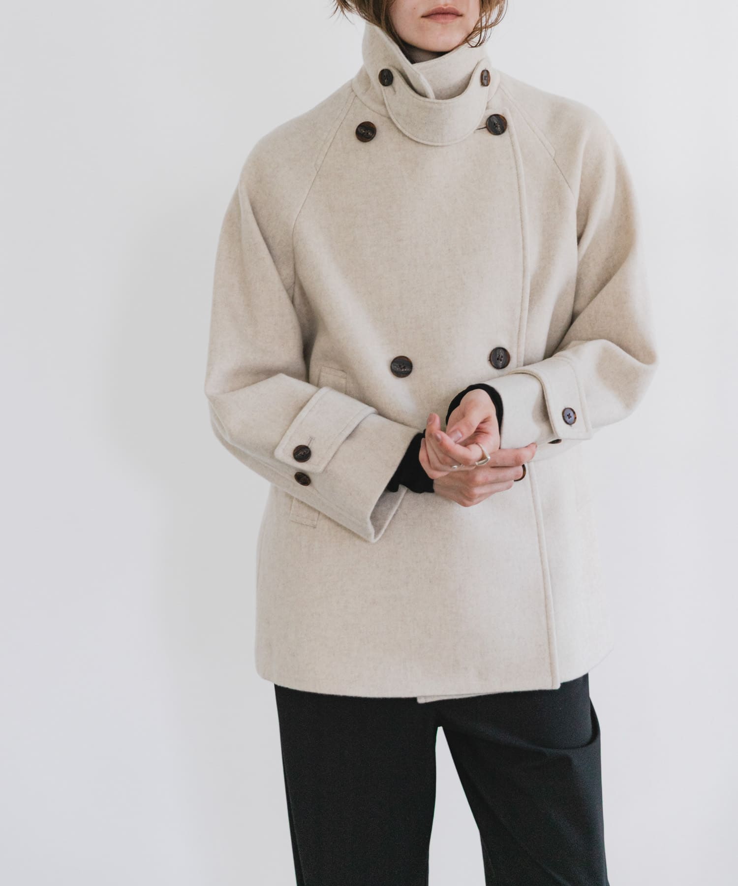 LT BEIGE