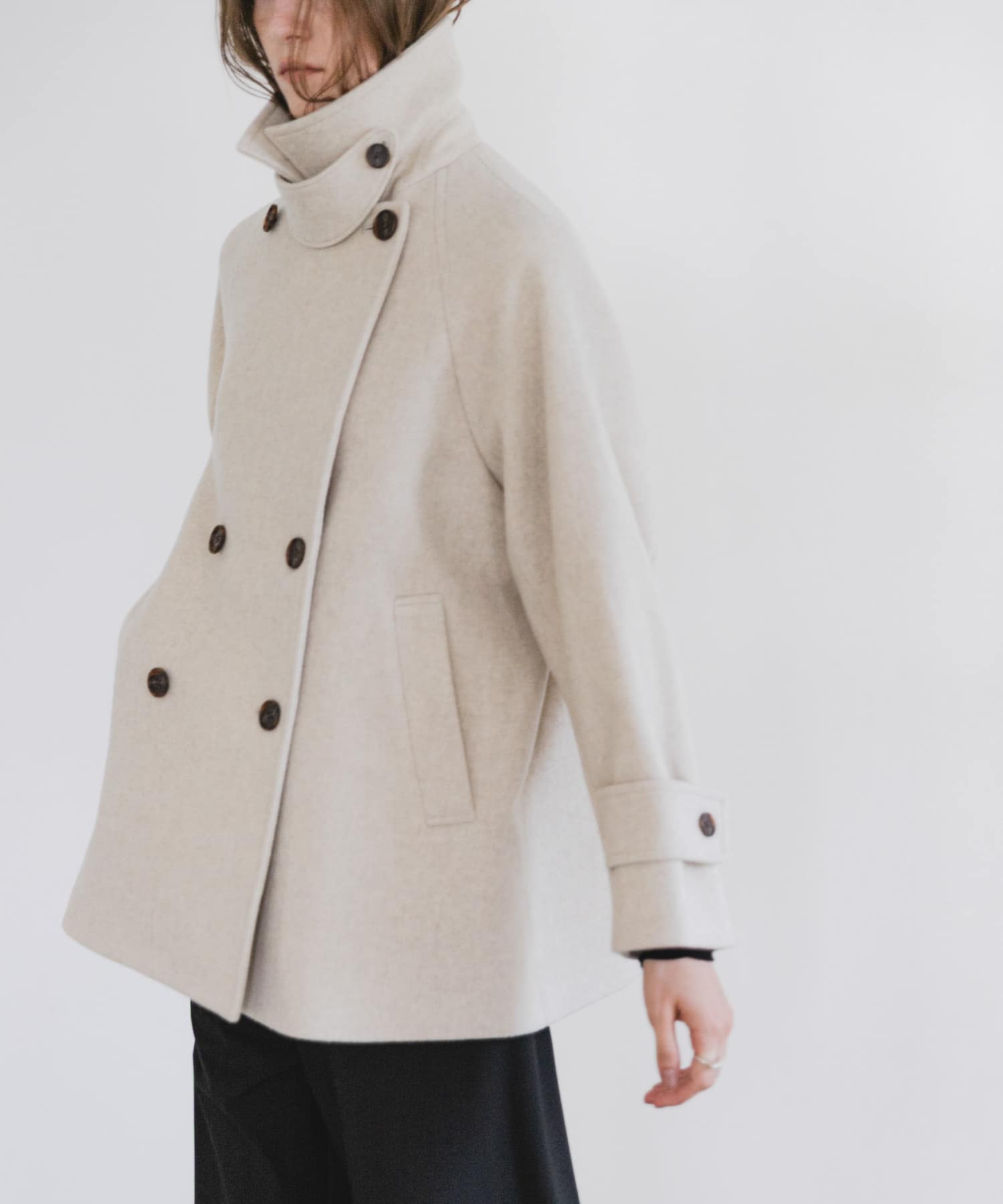 LT BEIGE