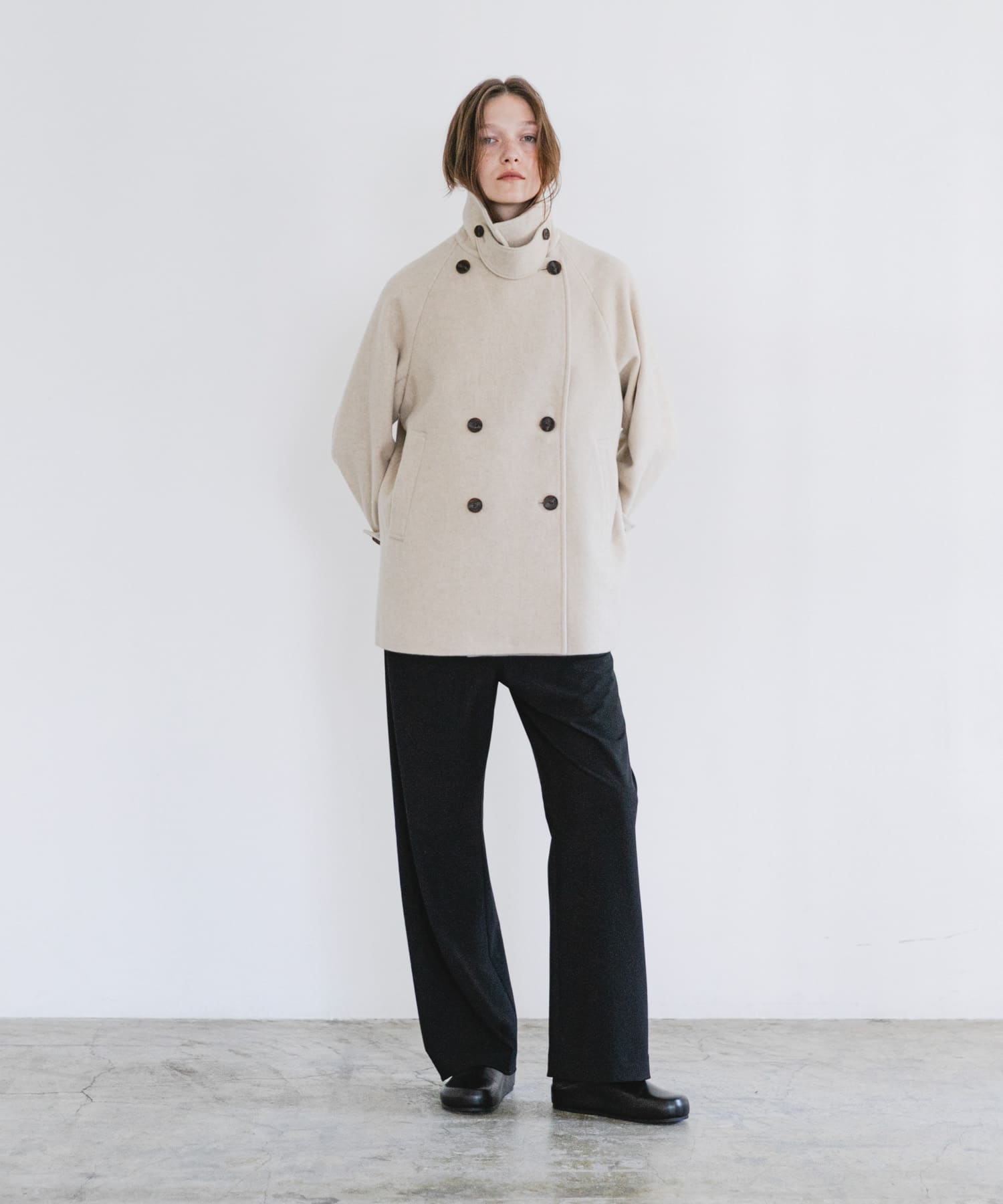LT BEIGE