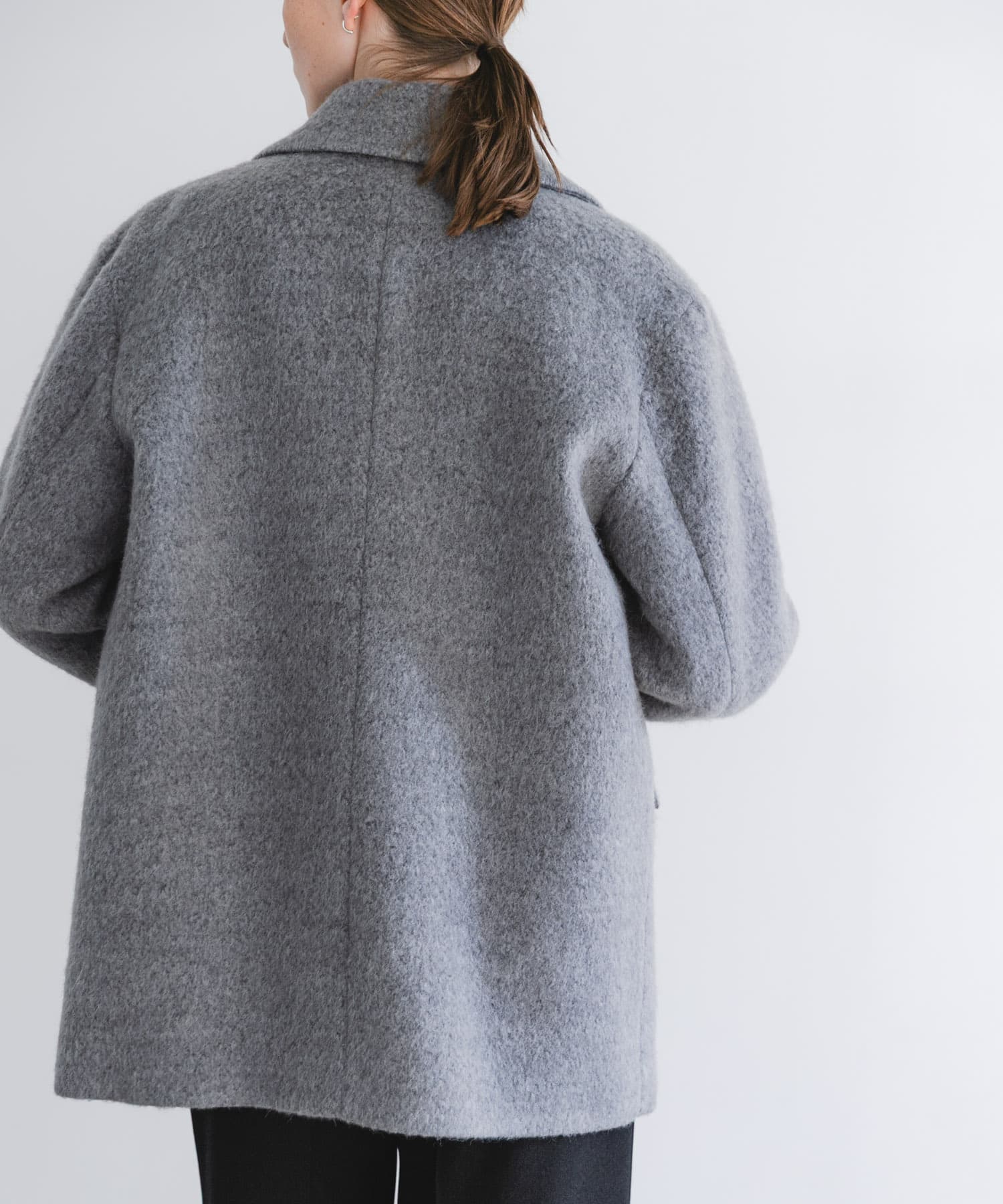 TOP GRAY